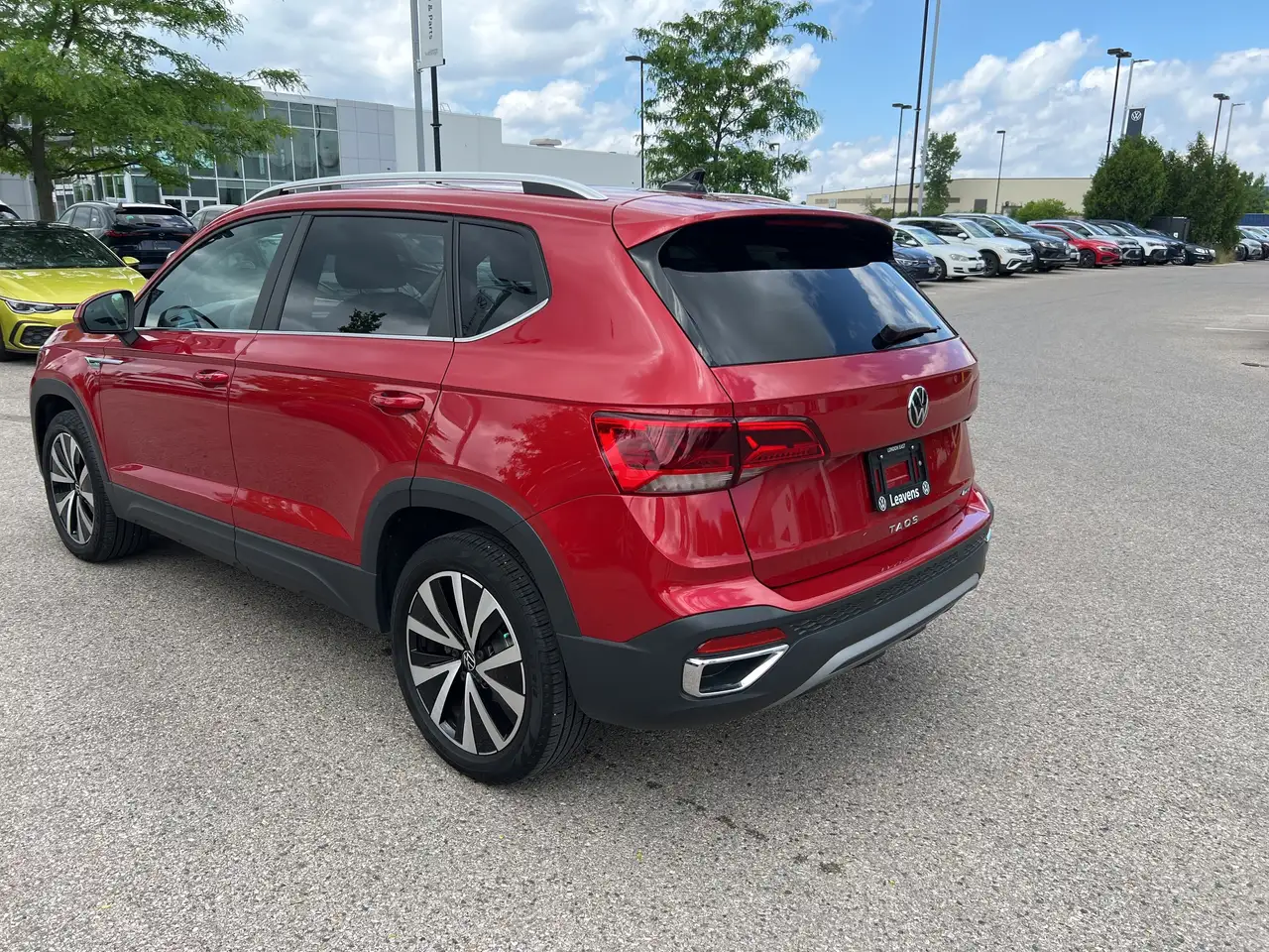 Volkswagen Taos снимка Volkswagen Taos