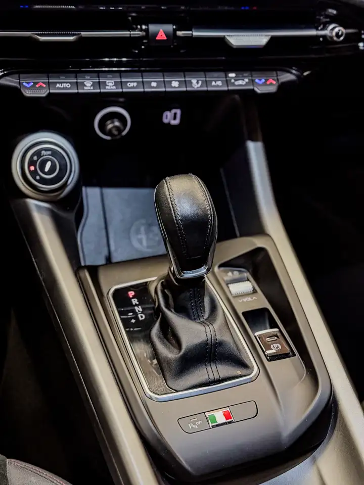 Alfa Romeo Tonale 2023 — фото 14