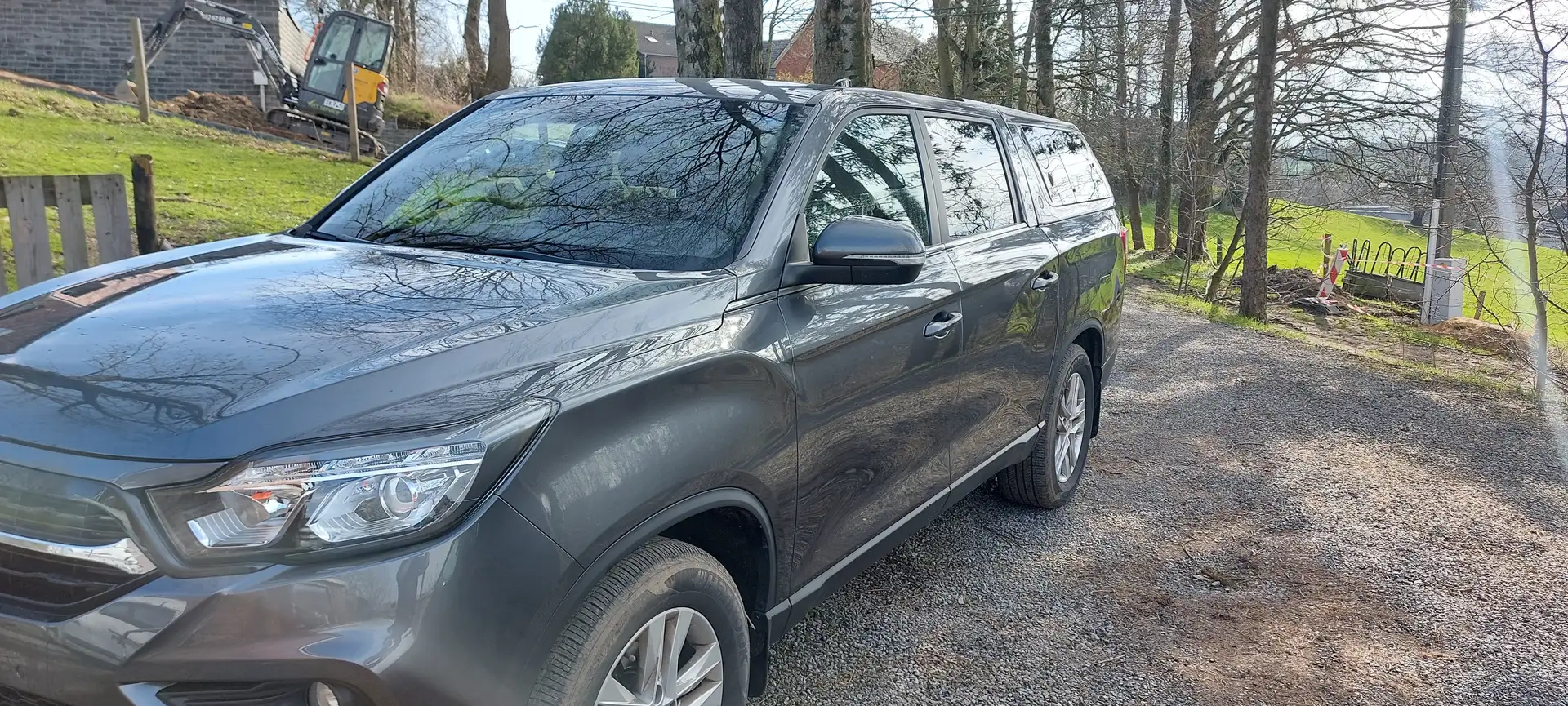 SsangYong Musso 2.2 Turbo e-Xdi 4WD Quartz Grau - 2