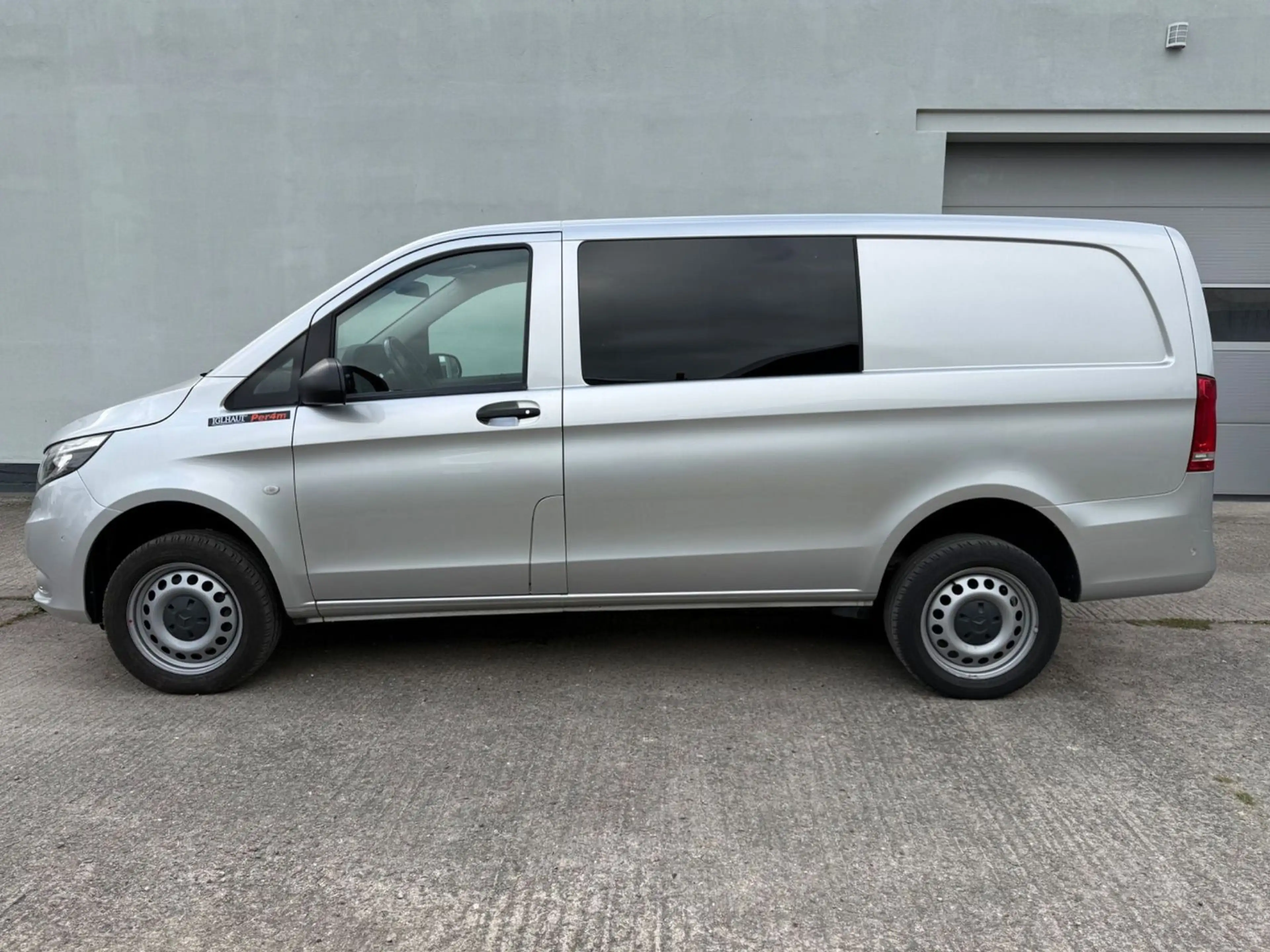Mercedes-Benz Vito Mixto 119 CDI 4x4 lang Iglhaut Umbau — photo 8