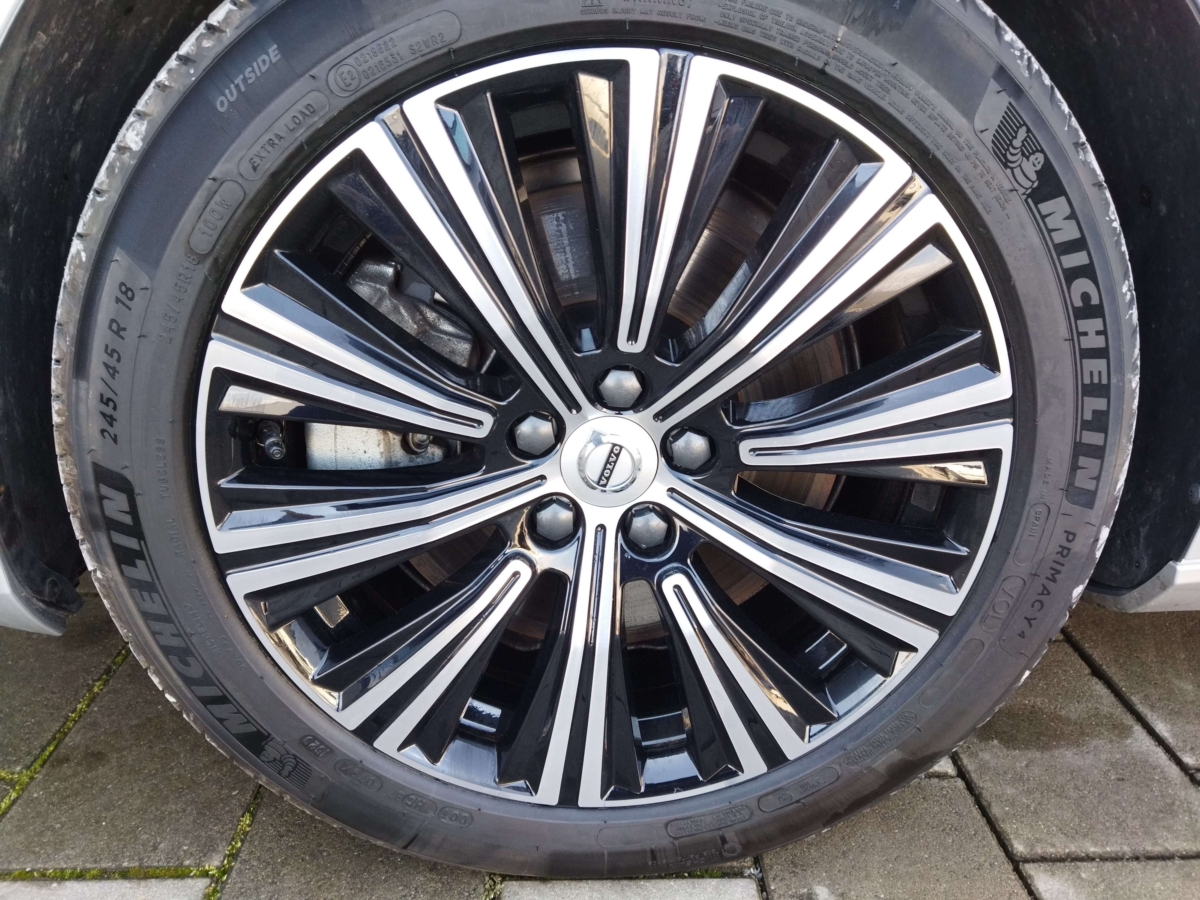 Volvo V90