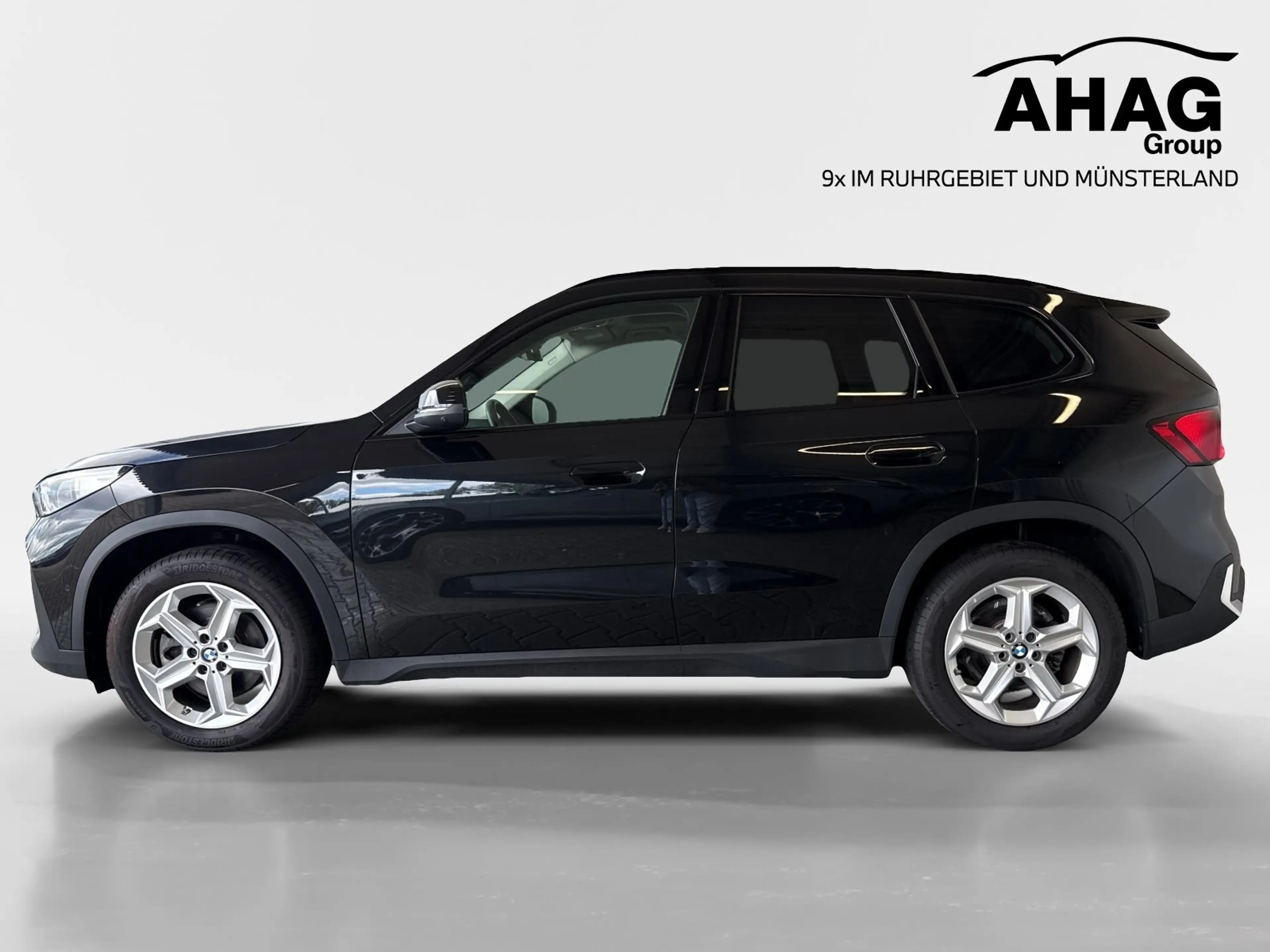 BMW X1 sDrive20i AHK Pano H/K HuD 360° Driv.Prof — photo 6