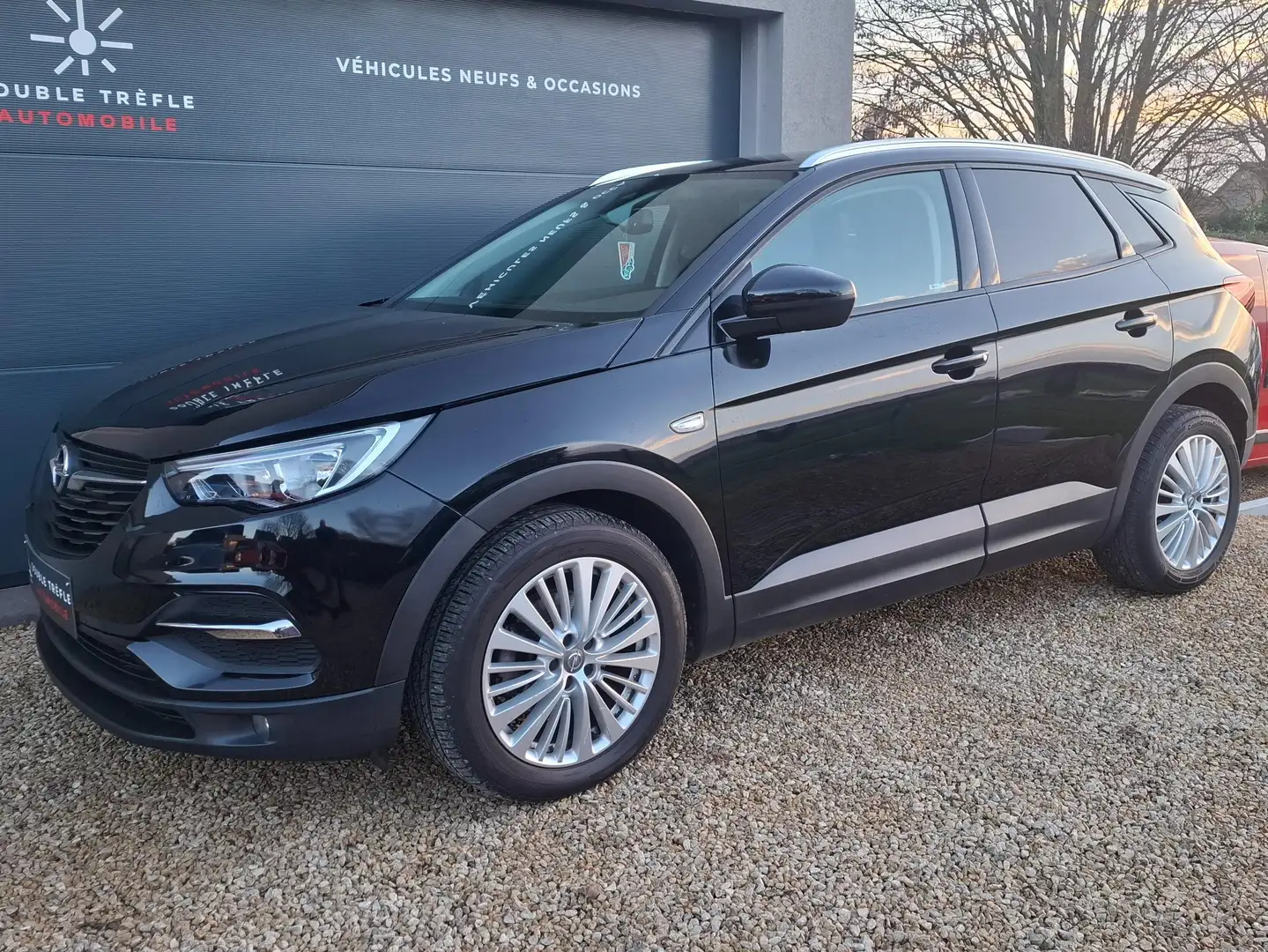 Opel Grandland X Grandland X 1.2 Turbo ECOTEC Edition Noir - 1