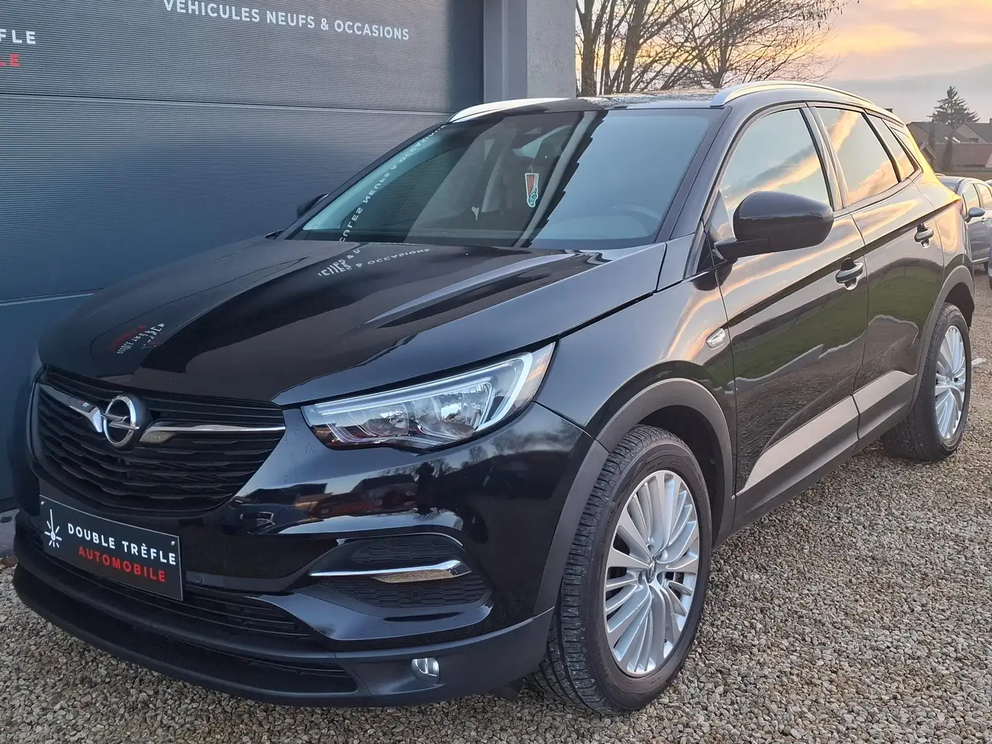 Opel Grandland X Grandland X 1.2 Turbo ECOTEC Edition Noir - 2