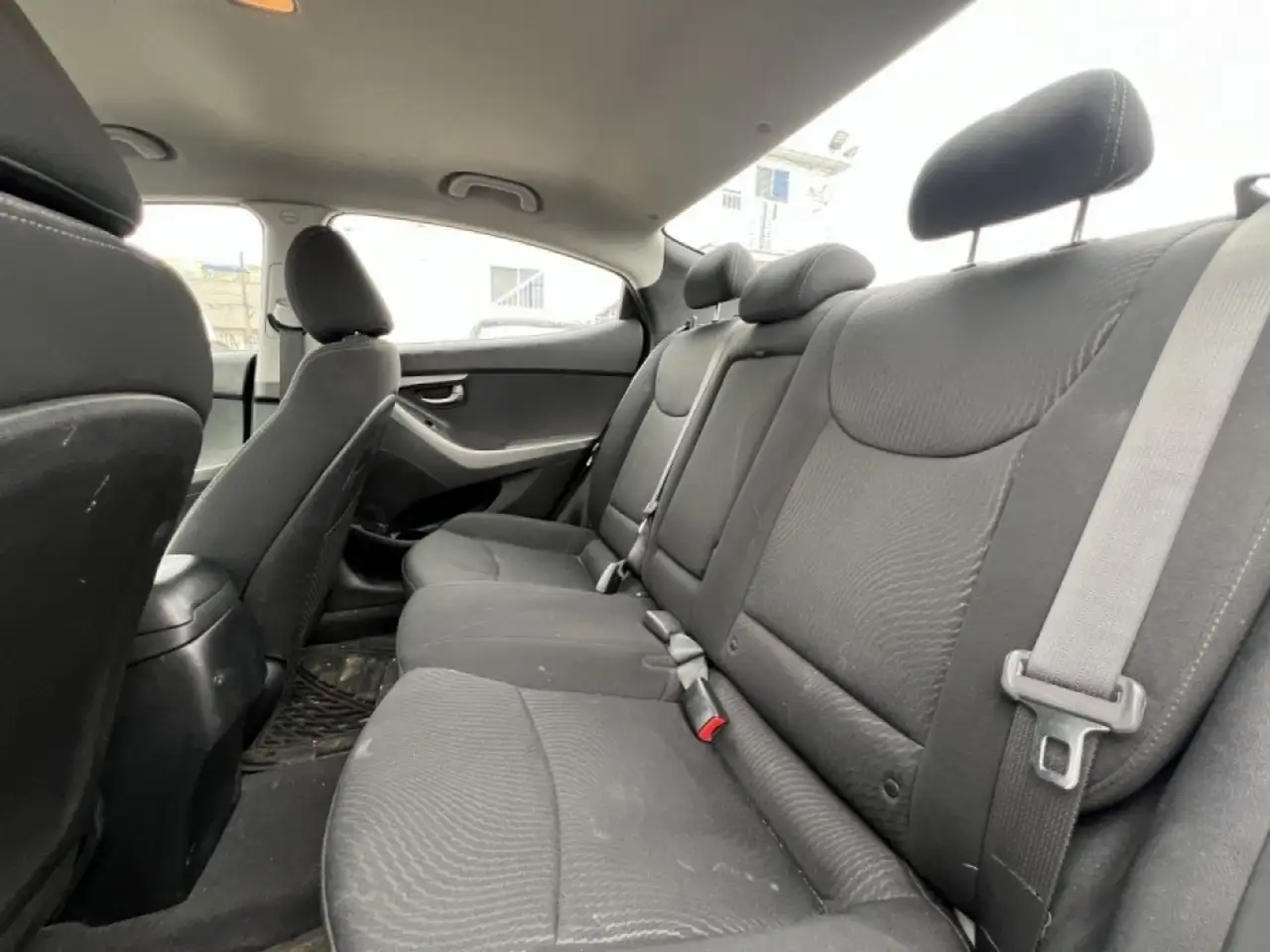 Hyundai ELANTRA снимка Hyundai ELANTRA