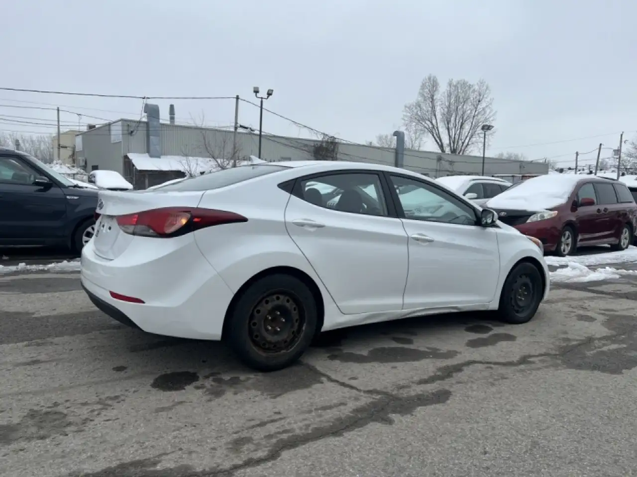 Hyundai ELANTRA снимка Hyundai ELANTRA