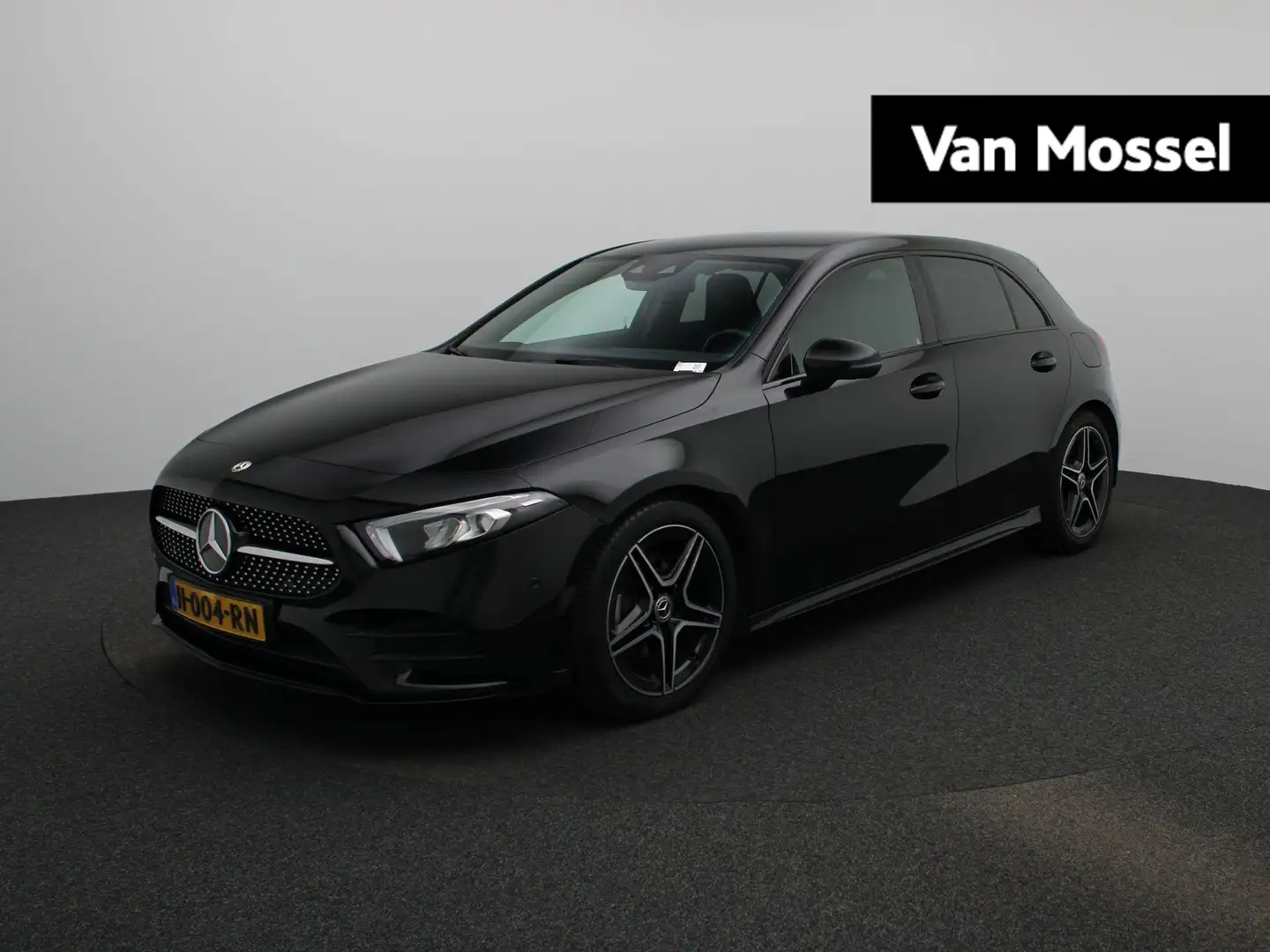 Mercedes-Benz A 180 Business Solution AMG | Automaat | Sfeerverlichtin Zwart - 1