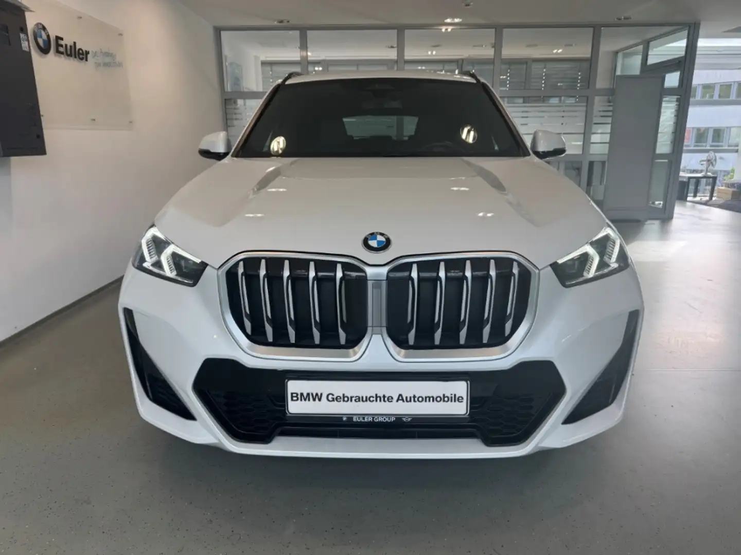 BMW X1 18i M-Sport 18'' Pano H/K DA+ ParkAss Memory Sitze Weiß - 2