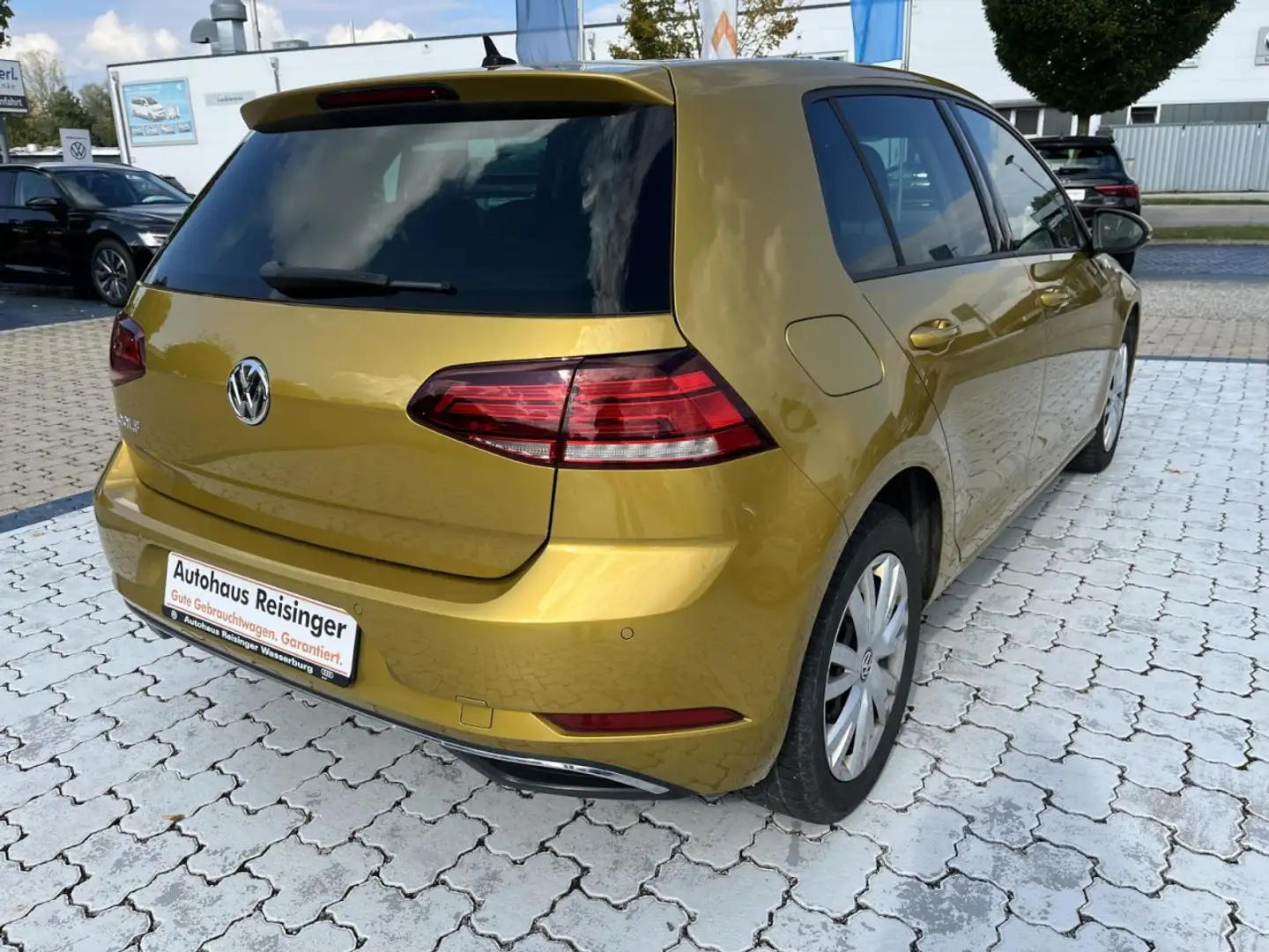 Volkswagen Golf VII 1.0 TSI Join (Navi,PDC,Sitzh.,) Klima Navi Gelb - 2
