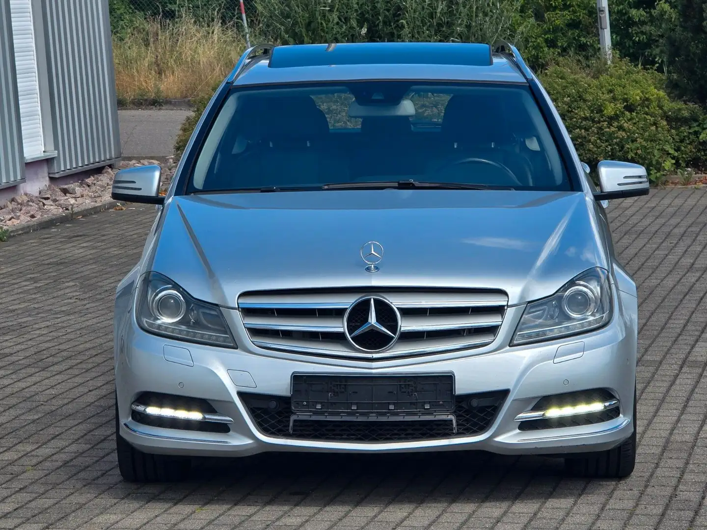 Mercedes-Benz C 250 CDI BlueEfficiency 4MATIC/TÜV 06-2026 Plateado - 2