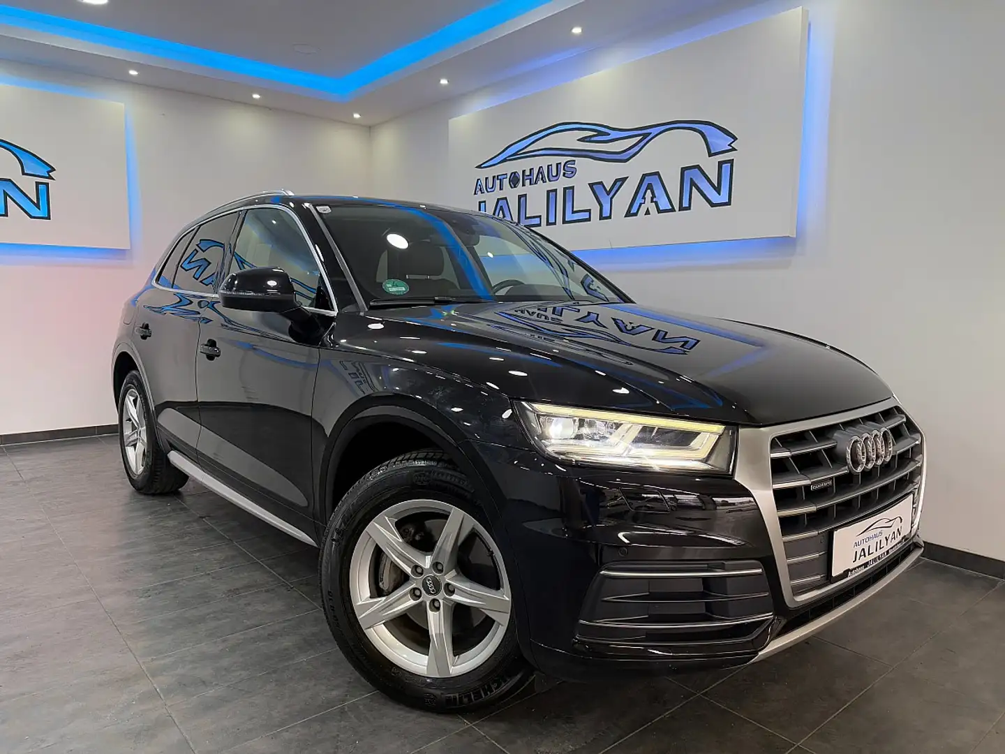 Audi Q5 2,0 TDI quattro, AHK, LED+XENON, LEDER, SHZ, TE... Schwarz - 1