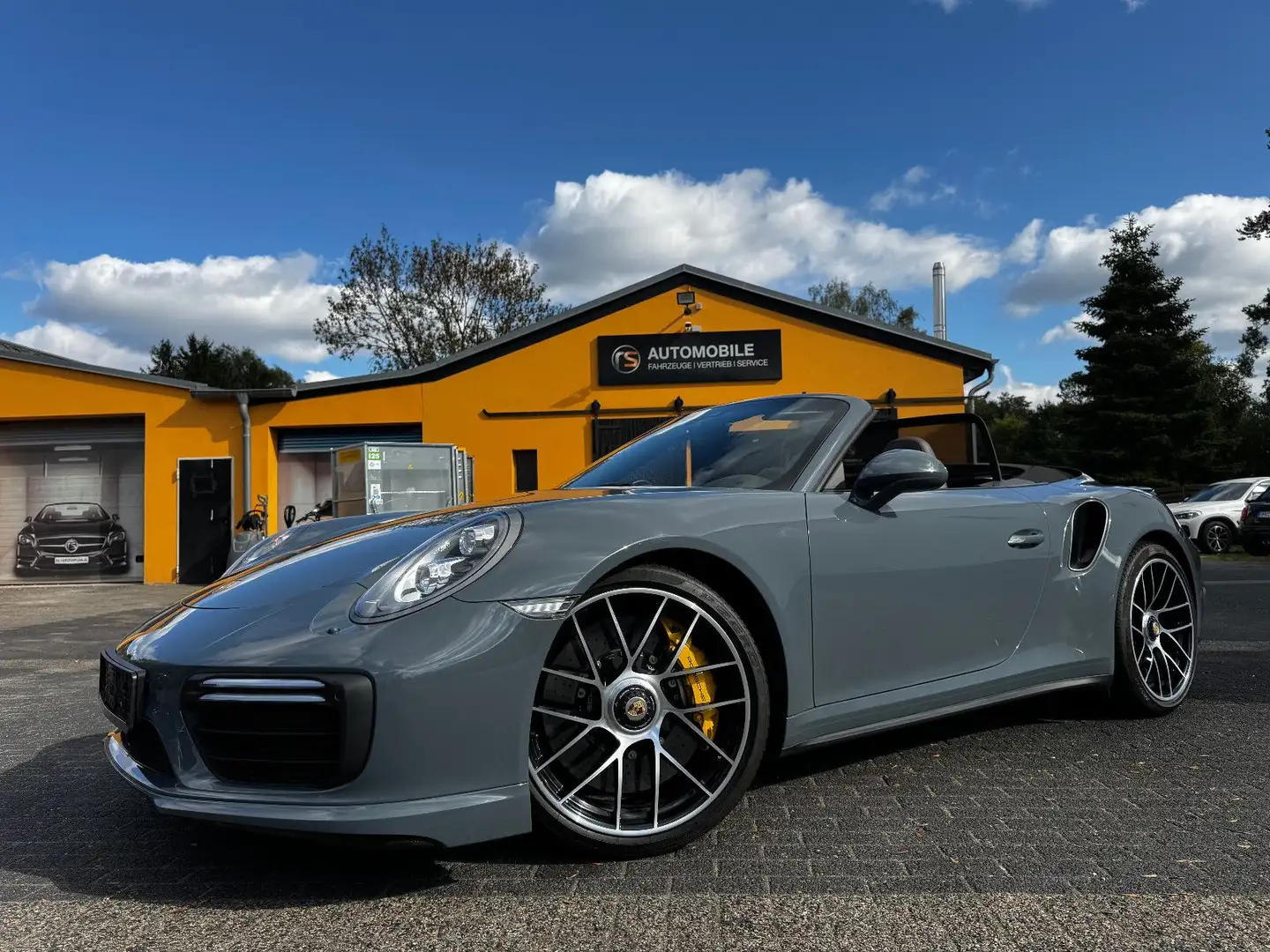 Porsche 911 Turbo S Cabrio-Burmester-Chrono Sport+TV+DAB Blau - 1