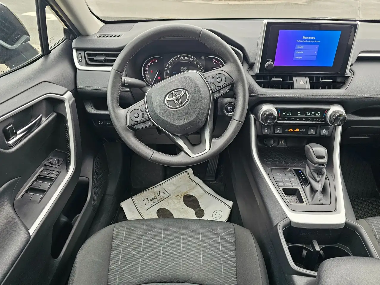 Toyota RAV 4 снимка Toyota RAV 4