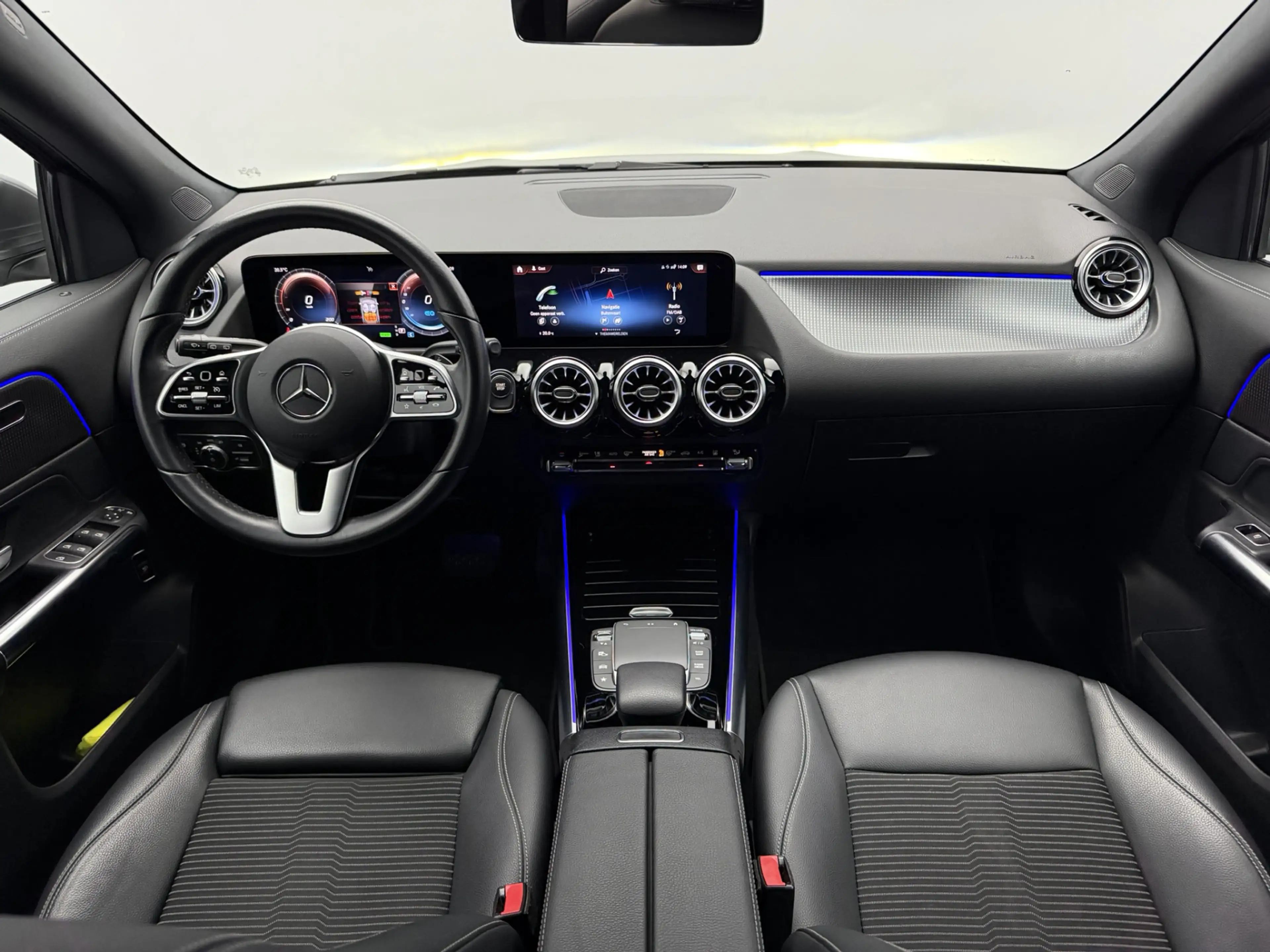 Mercedes-Benz EQA 250 Business Solution Luxury 67 kWh | LED | Sfeerverli — photo 2