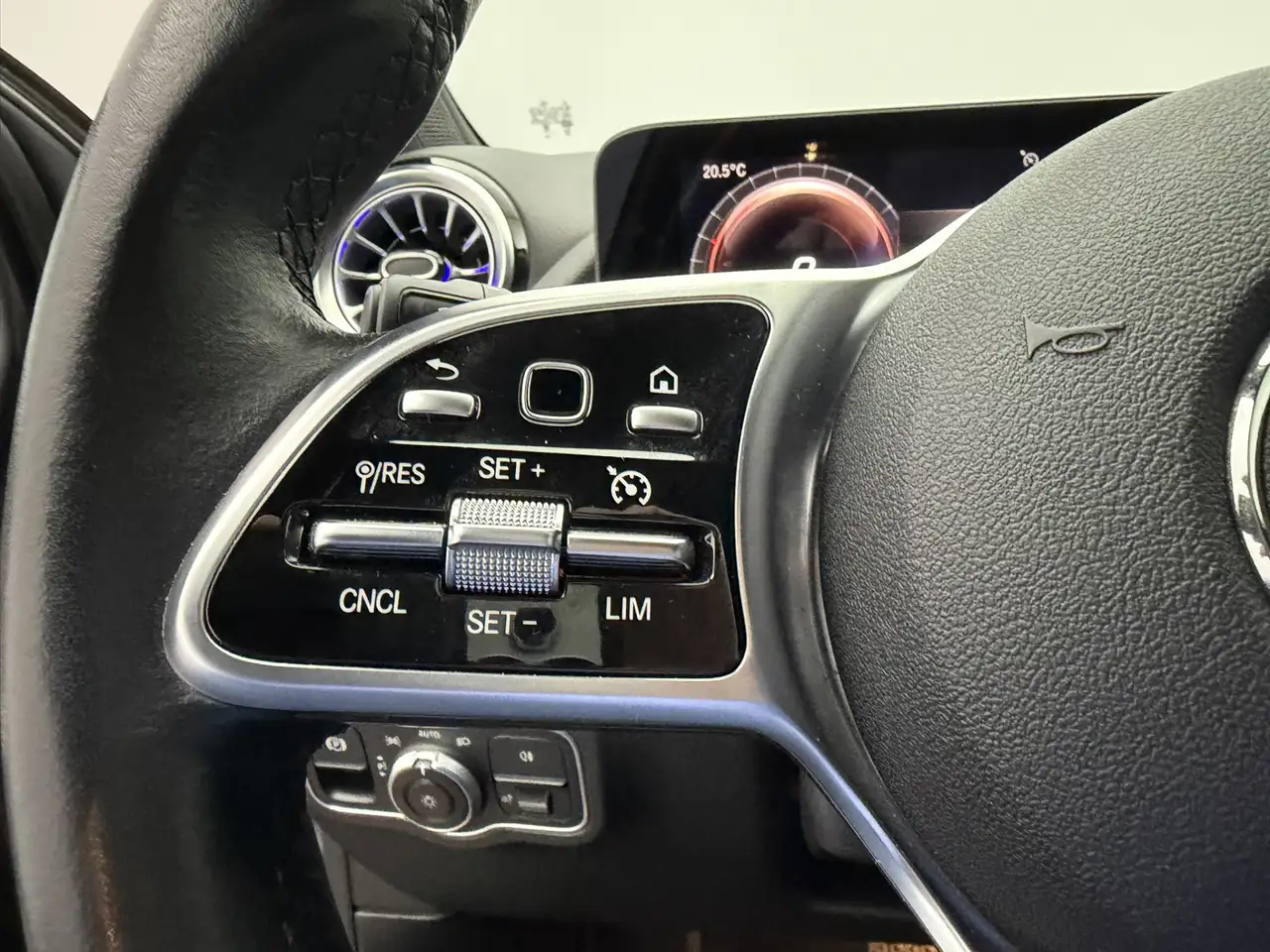 Mercedes-Benz EQA Business Solution Luxury 67 kWh SoH 95.7% LED, миниатюра 23