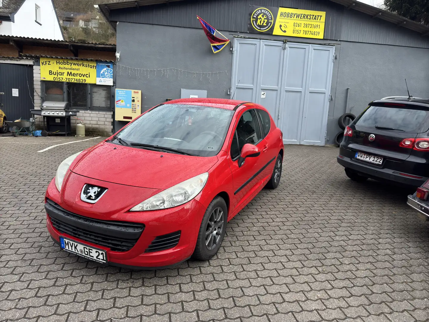 Peugeot 207 75 Urban Move Rot - 1