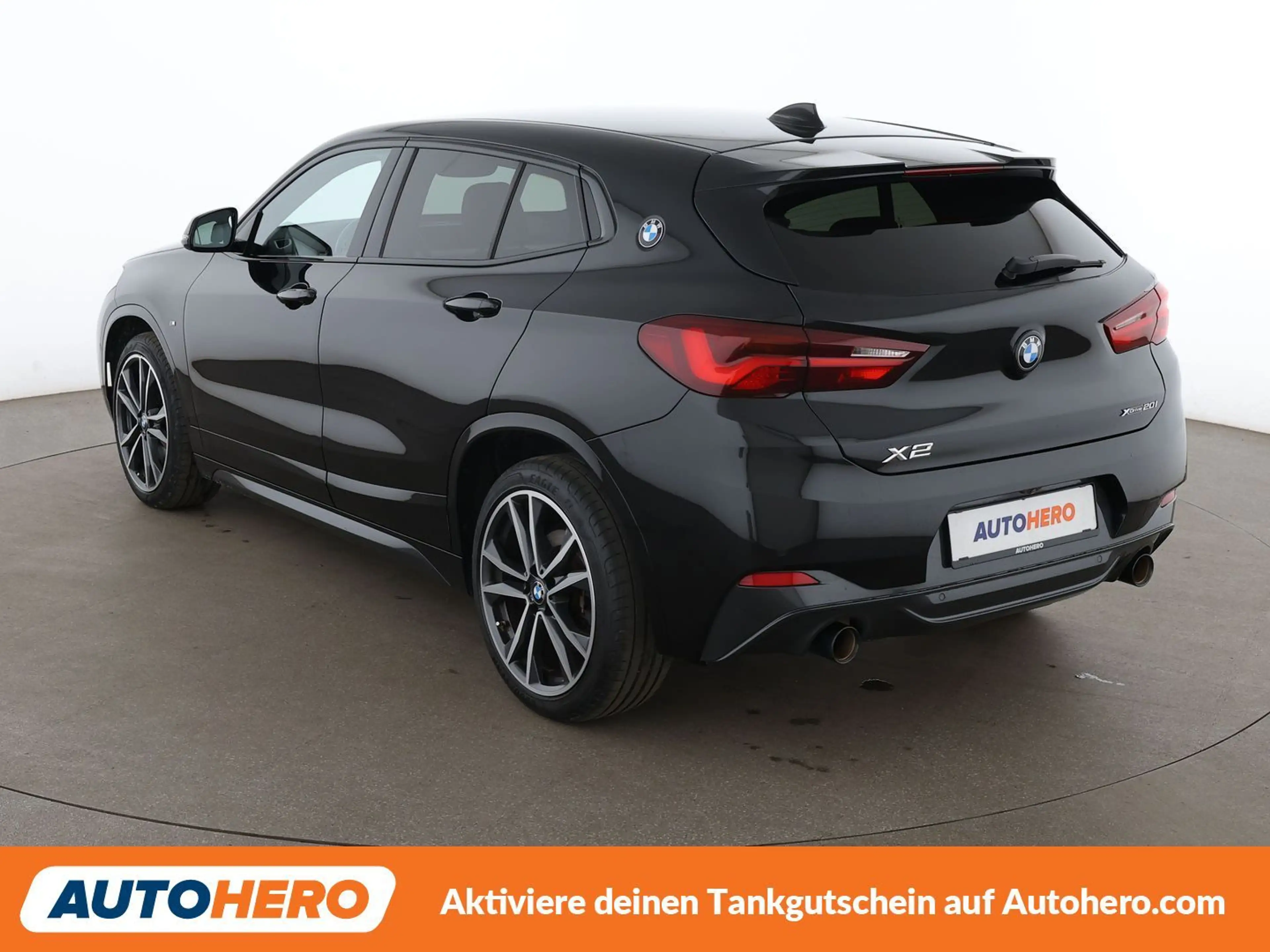 BMW X2 xDrive 20i M Sport Aut.*NAV*LED*TEMPO*CAM*PLA*PDC* — photo 4