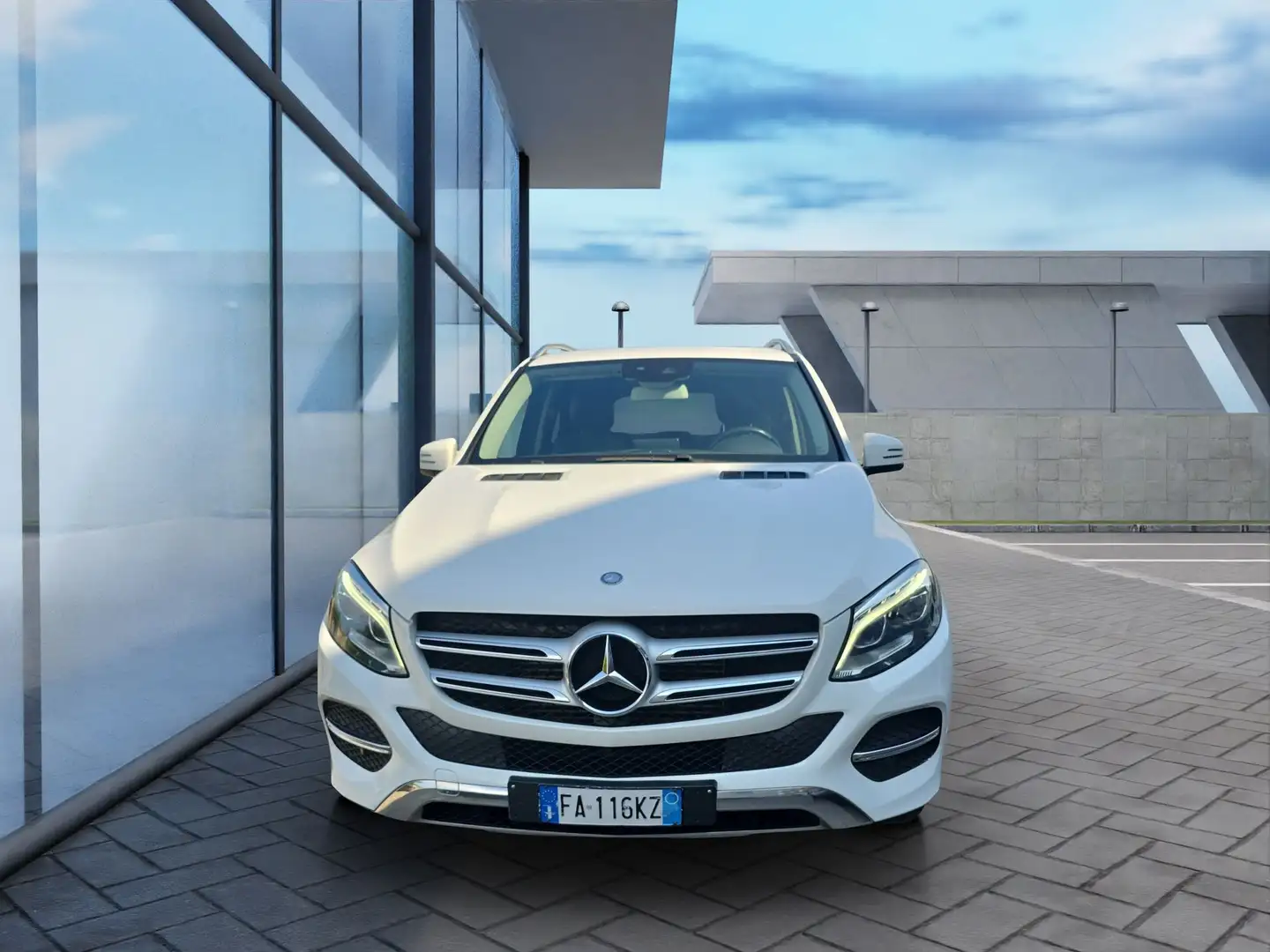 Mercedes-Benz GLE 350 GLE 350 d 4Matic Sport Bianco - 1