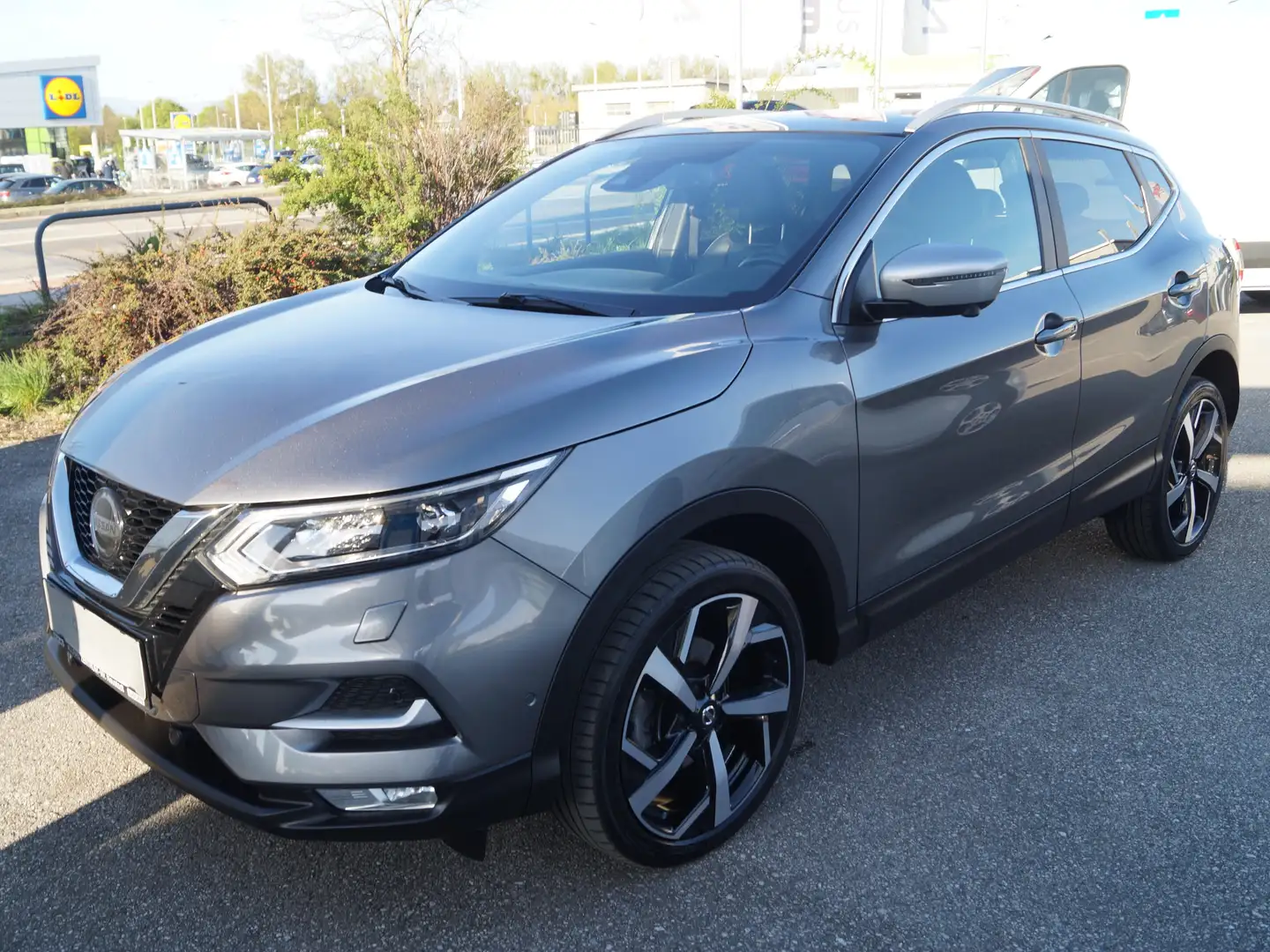 Nissan Qashqai Tekna+ Grau - 1