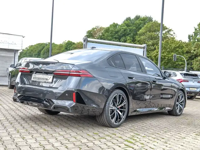BMW 5 Series view 2
