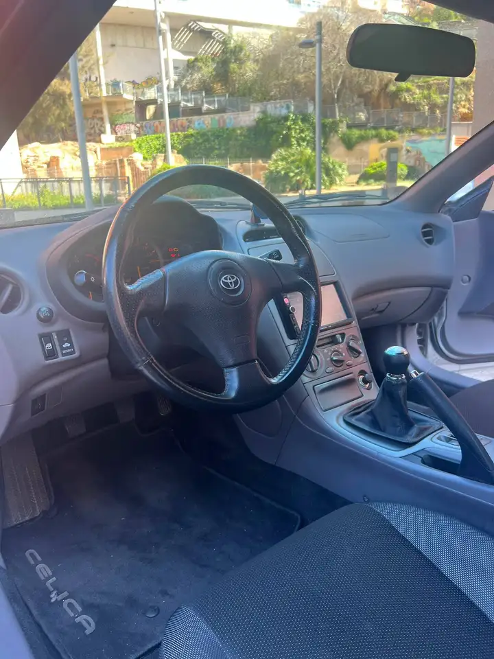 Toyota Celica 1.8 VVT-1, foto 2