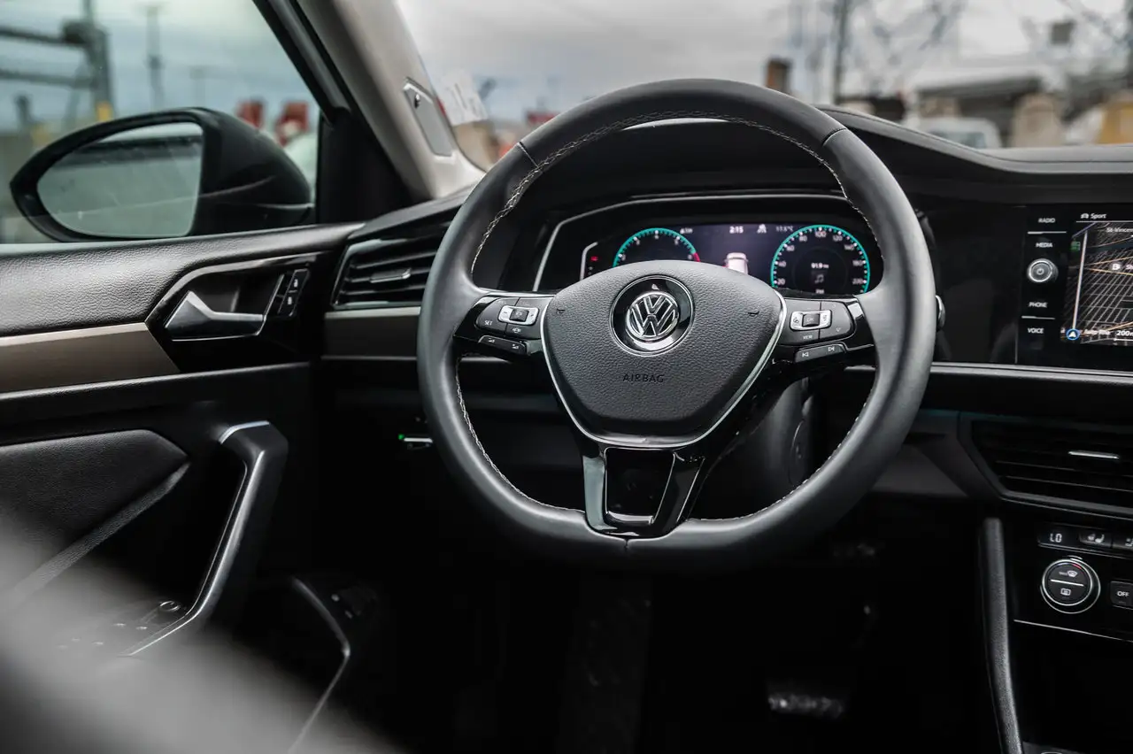 Volkswagen Jetta снимка Volkswagen Jetta