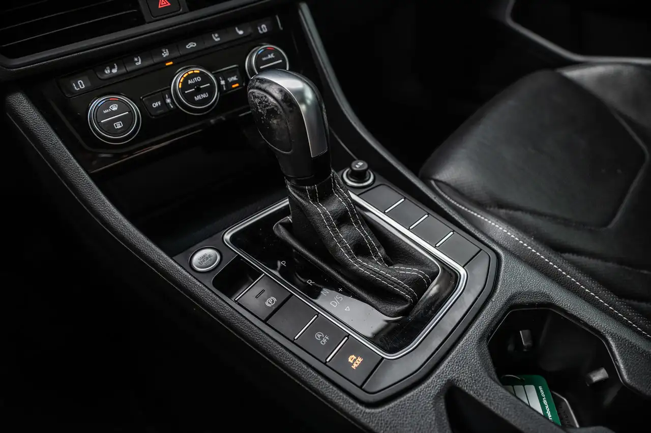 Volkswagen Jetta снимка Volkswagen Jetta