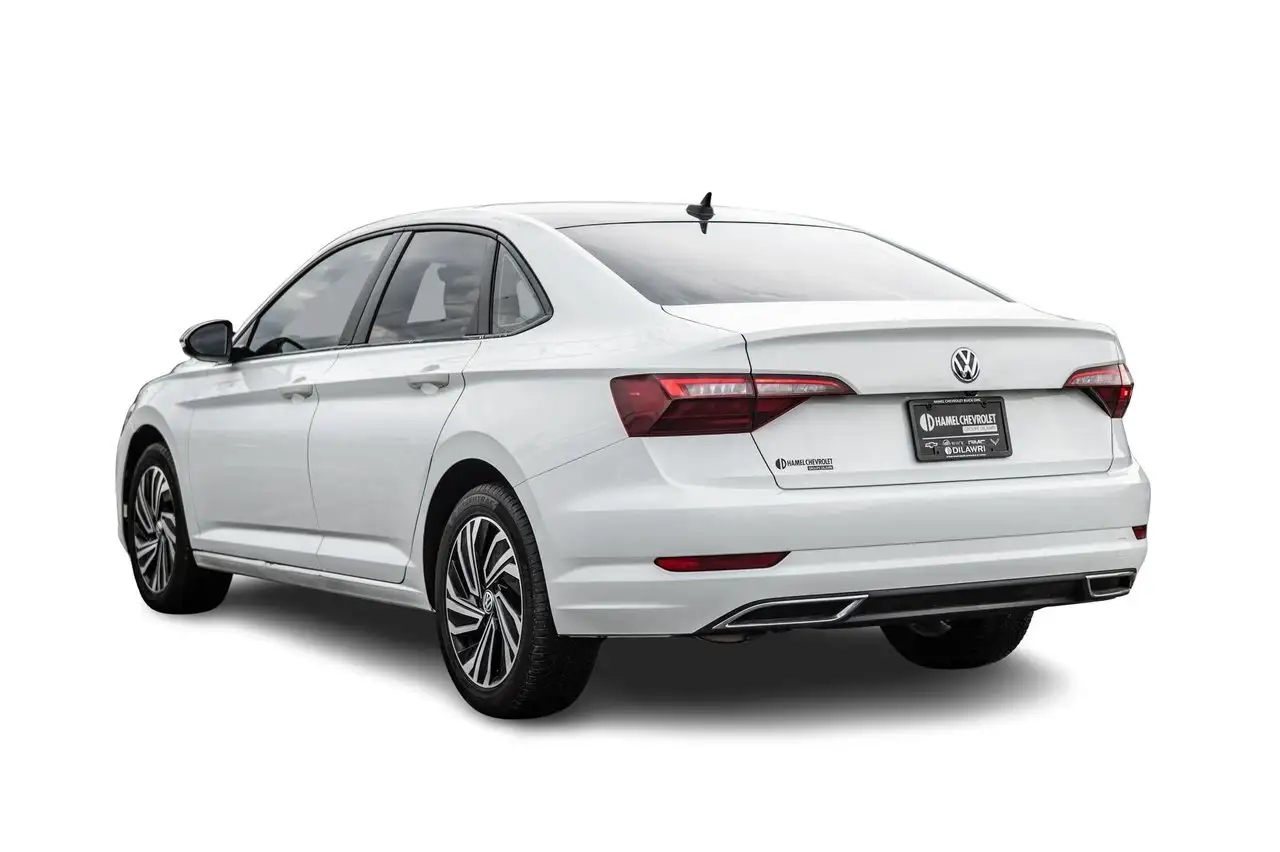 Volkswagen Jetta снимка Volkswagen Jetta