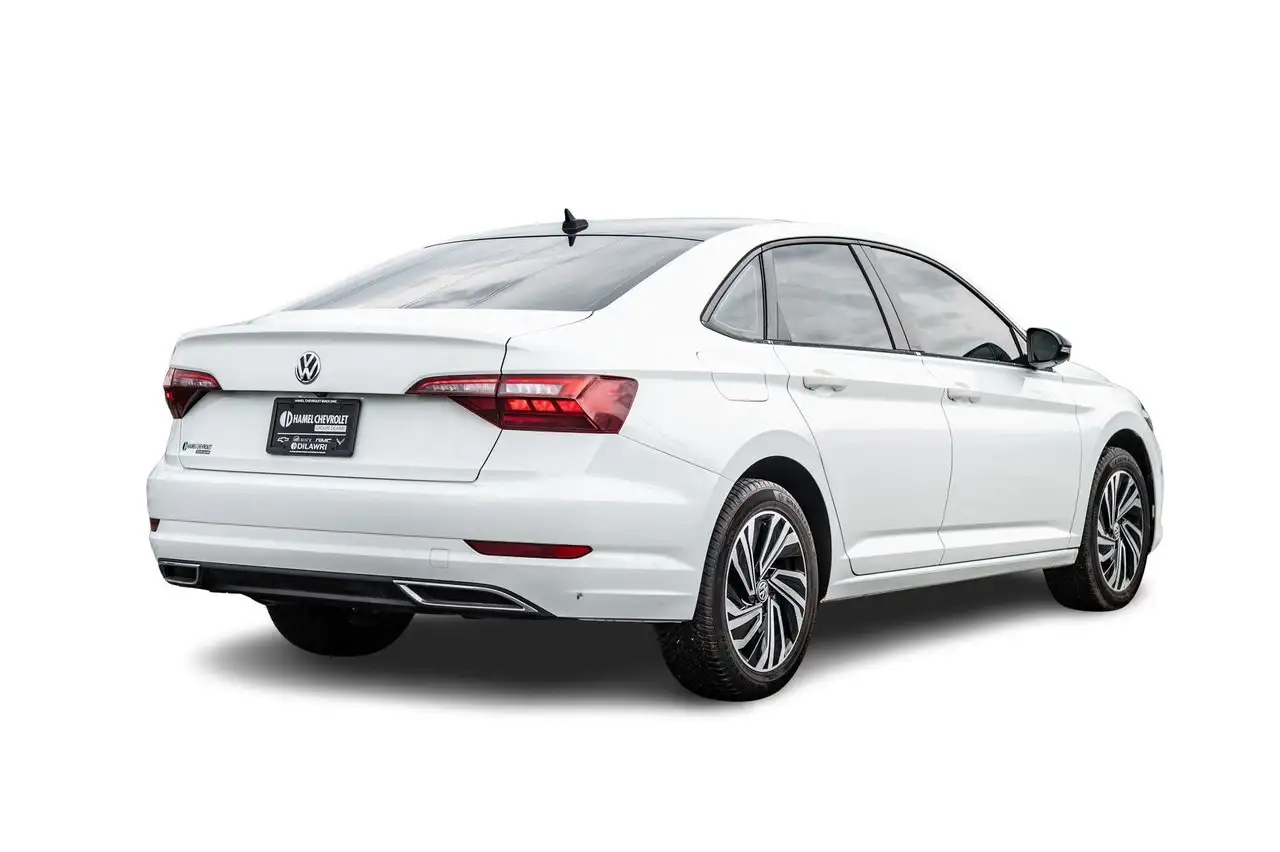 Volkswagen Jetta снимка Volkswagen Jetta