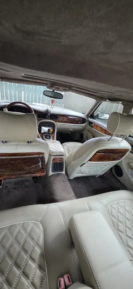 Jaguar Daimler 4.0i LWB, foto 6