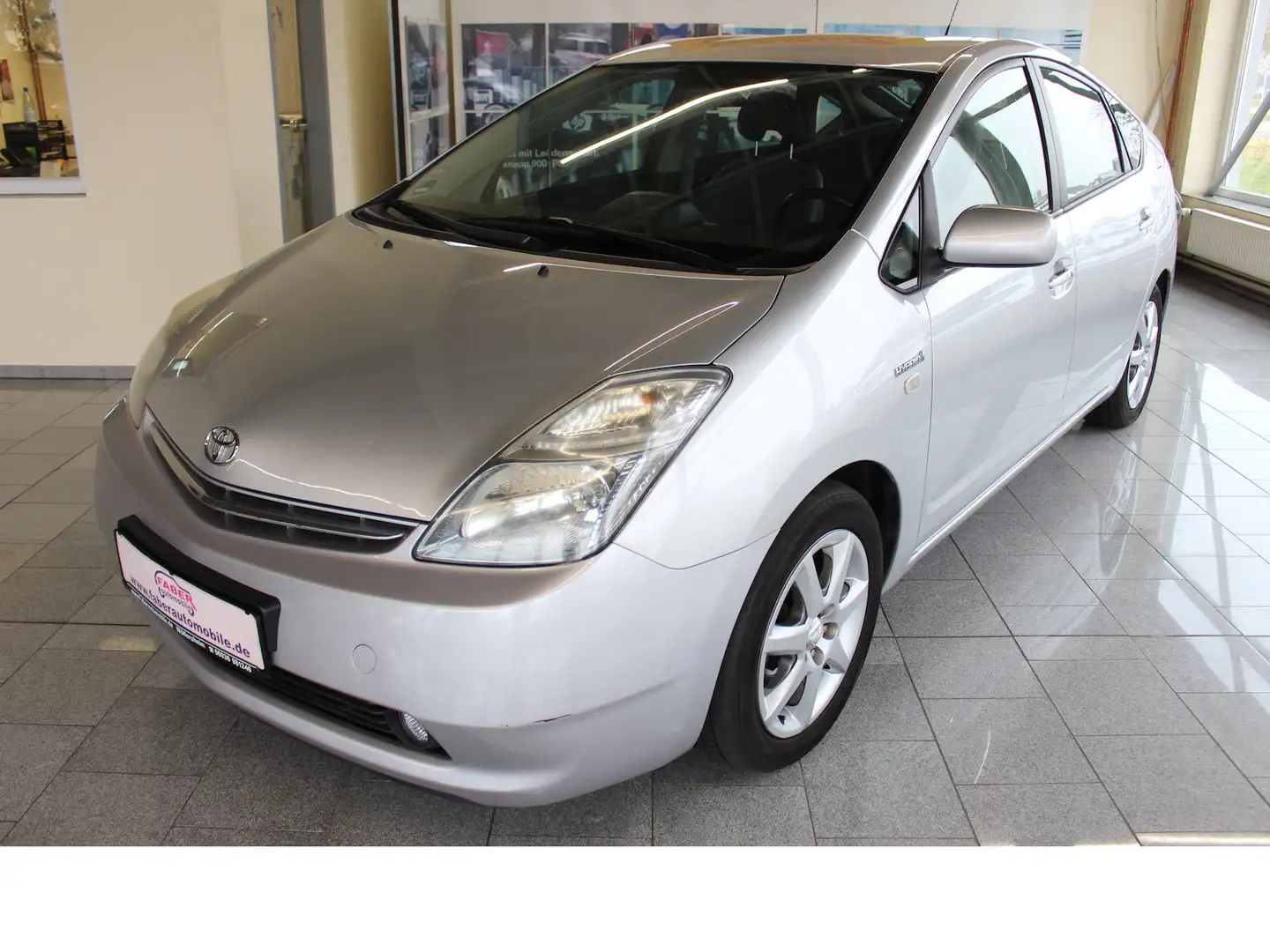 Toyota Prius Hybrid Synergy Drive Argent - 1
