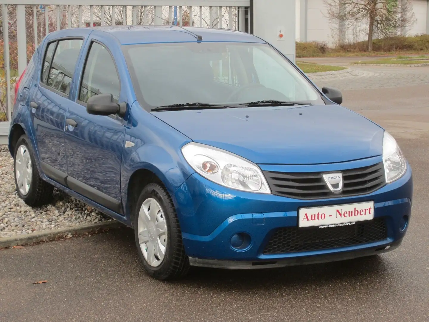 Dacia Sandero Ambiance Blauw - 1