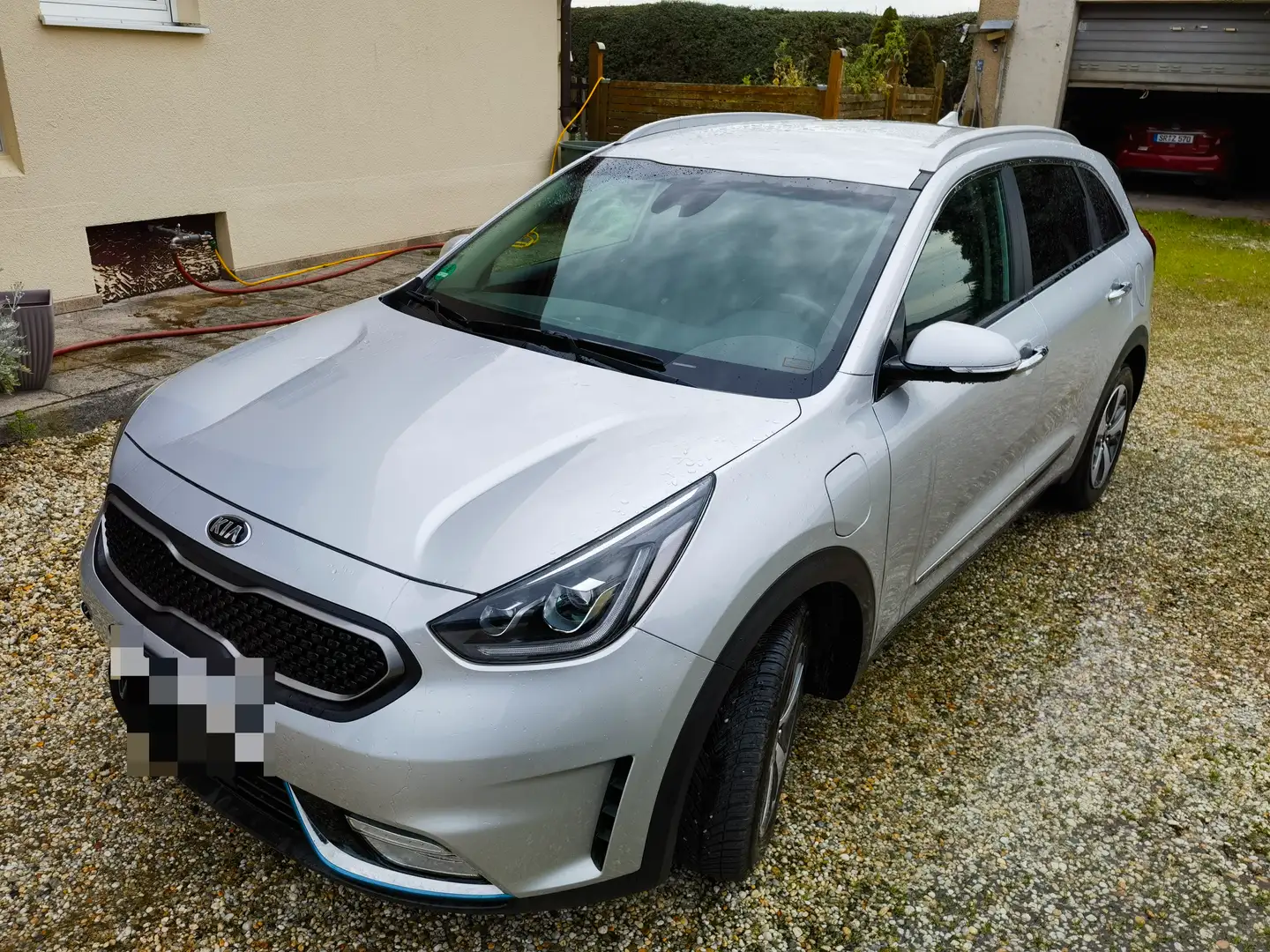 Kia Niro Niro Plug-In Hybrid 1.6 GDI PHEV 2WD Aut. Vision Silber - 1