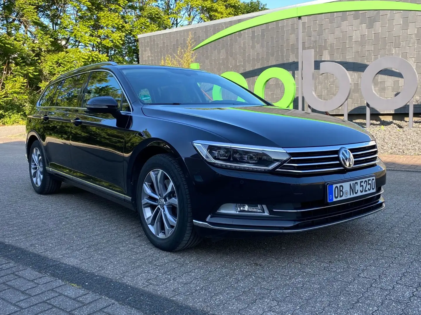 Volkswagen Passat Variant 2,0 TDI Panorama, Leder DSG Kame Schwarz - 2