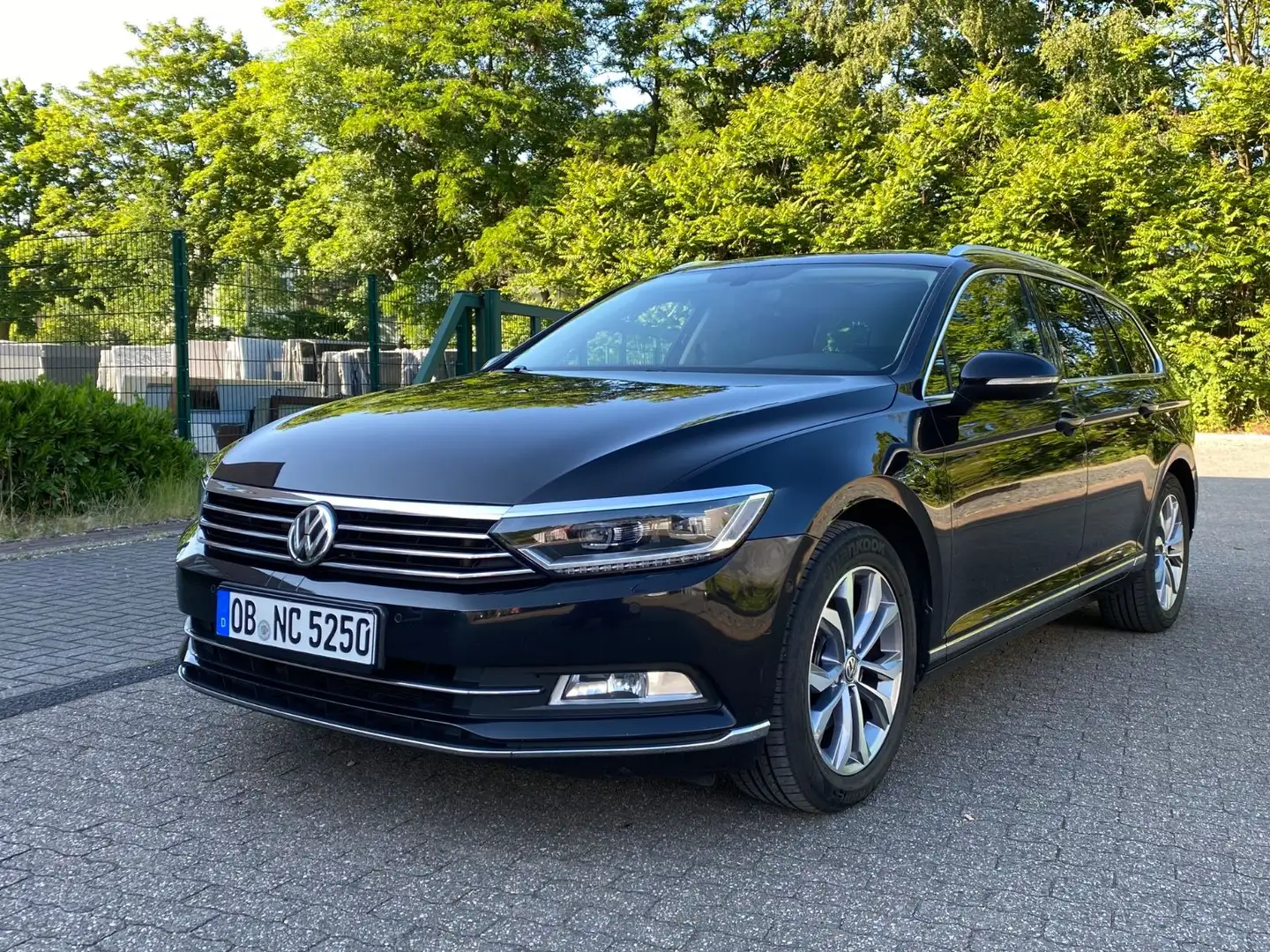 Volkswagen Passat Variant 2,0 TDI Panorama, Leder DSG Kame Schwarz - 1