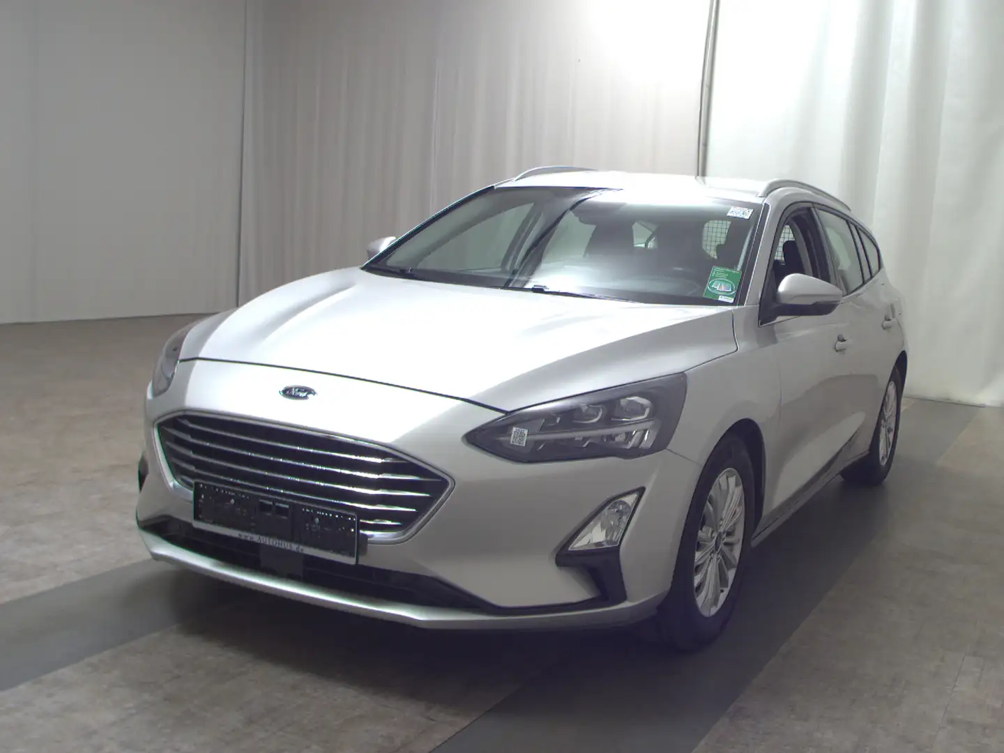 Ford Focus Turnier 1.5 EB Titanium X AHK Nav B&O LED Argent - 2