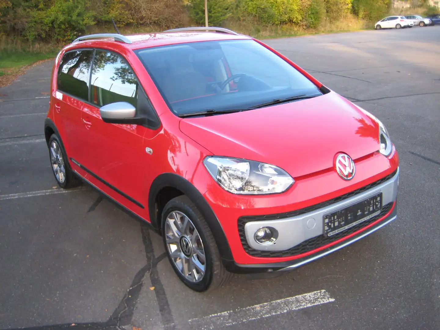 Volkswagen up! cross up! - Klima - Sitzheizung - Navi - Rojo - 1