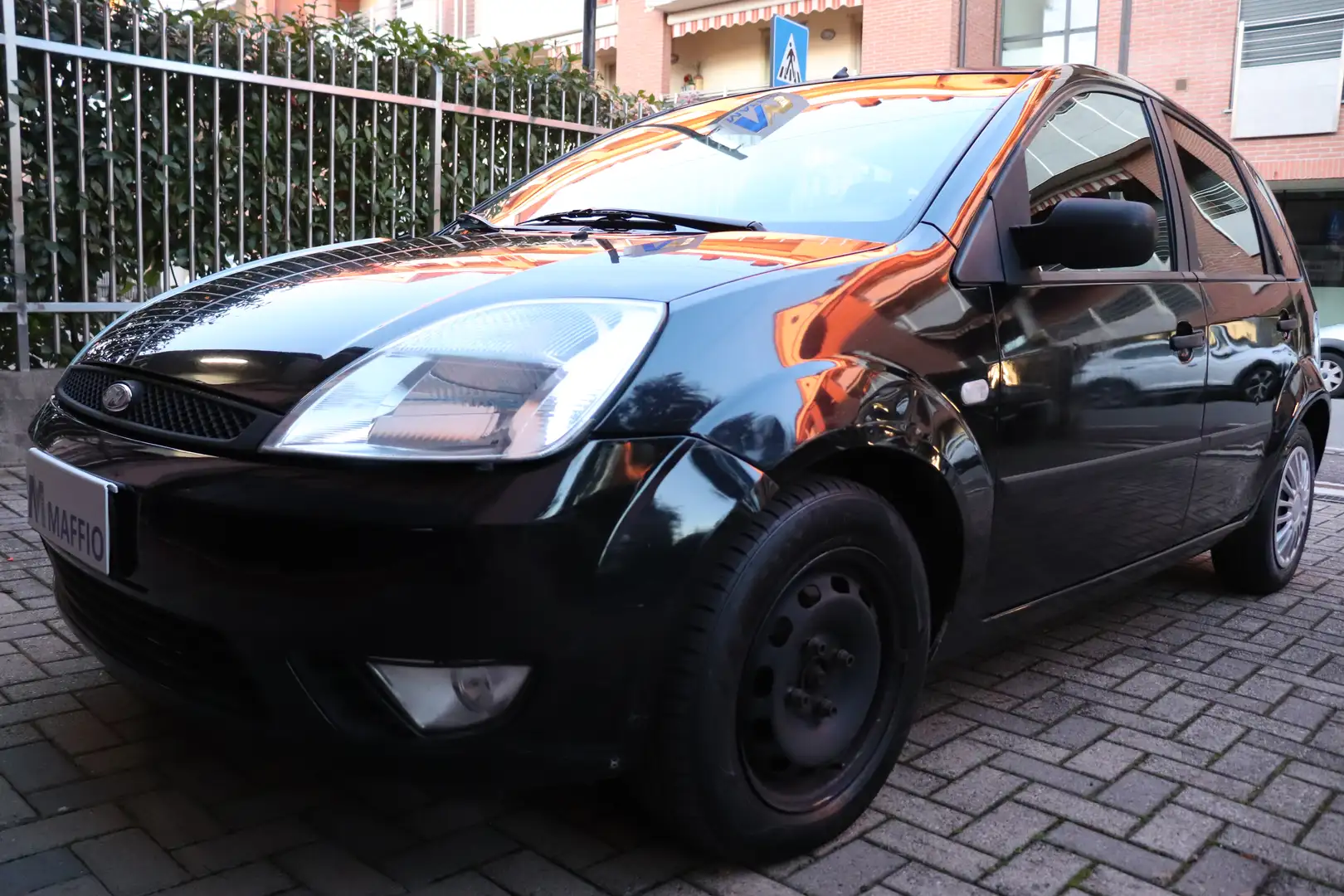 Ford Fiesta FIESTA 5P 1.2 16V GHIA IDEALE PER NEOPATENTATI Schwarz - 2