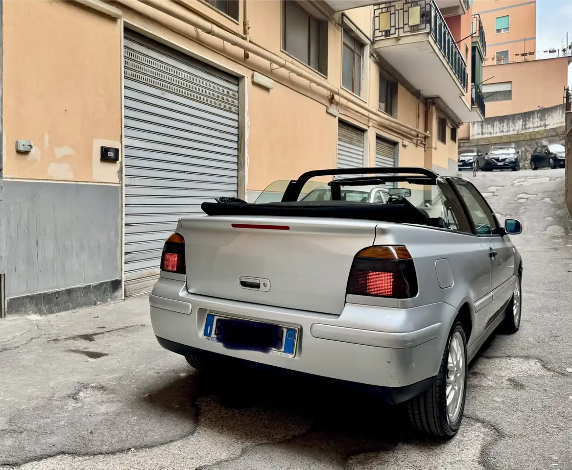 Volkswagen Golf Cabriolet Cabrio 1.9 tdi Highline 110 Cv, foto 1