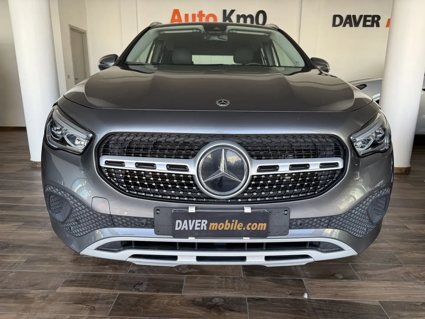 Mercedes-Benz GLA 180 GLA 180 d Automatic Business Grigio - 2