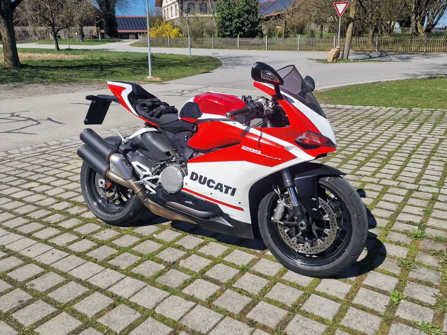 Ducati 959 Panigale Rot - 1