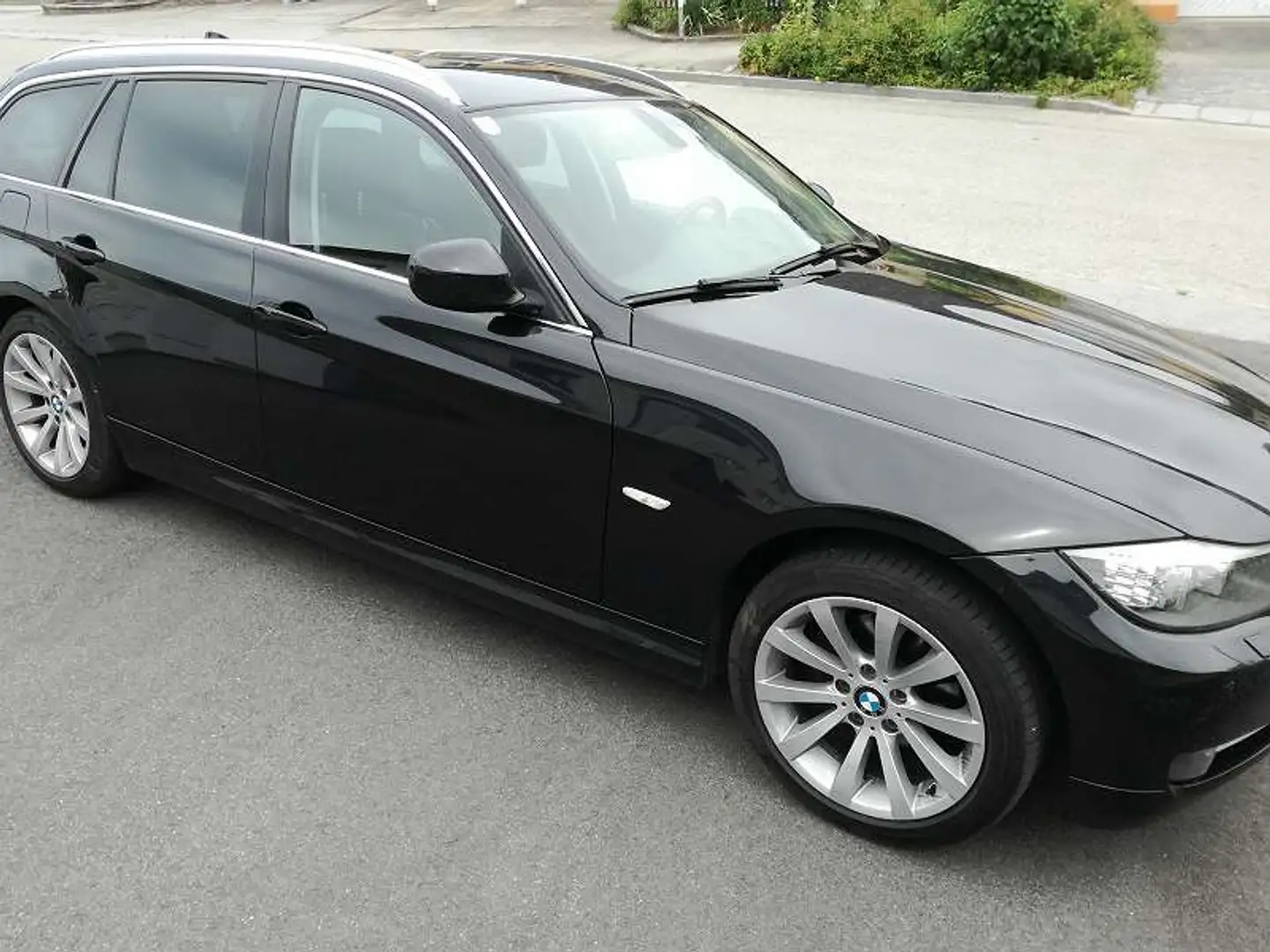 BMW 316 316d Touring Österreich-Paket Österreich-Paket Schwarz - 2