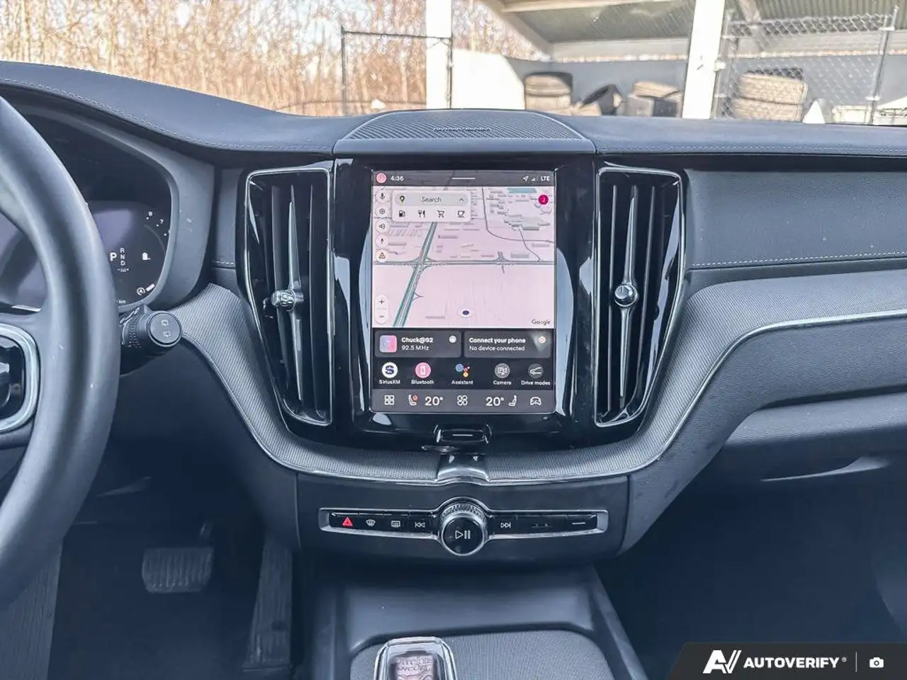 Volvo XC60 снимка Volvo XC60
