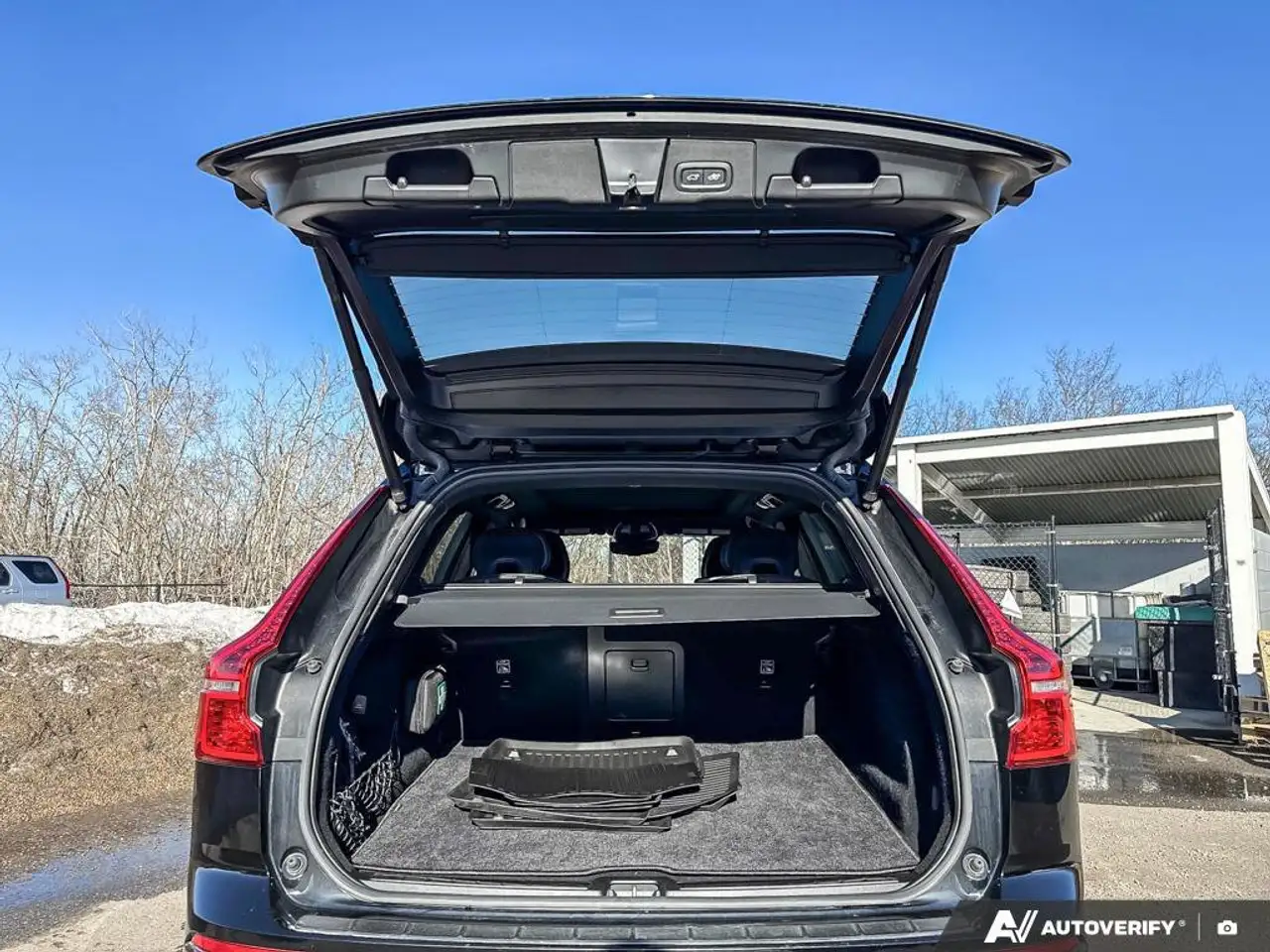 Volvo XC60 снимка Volvo XC60