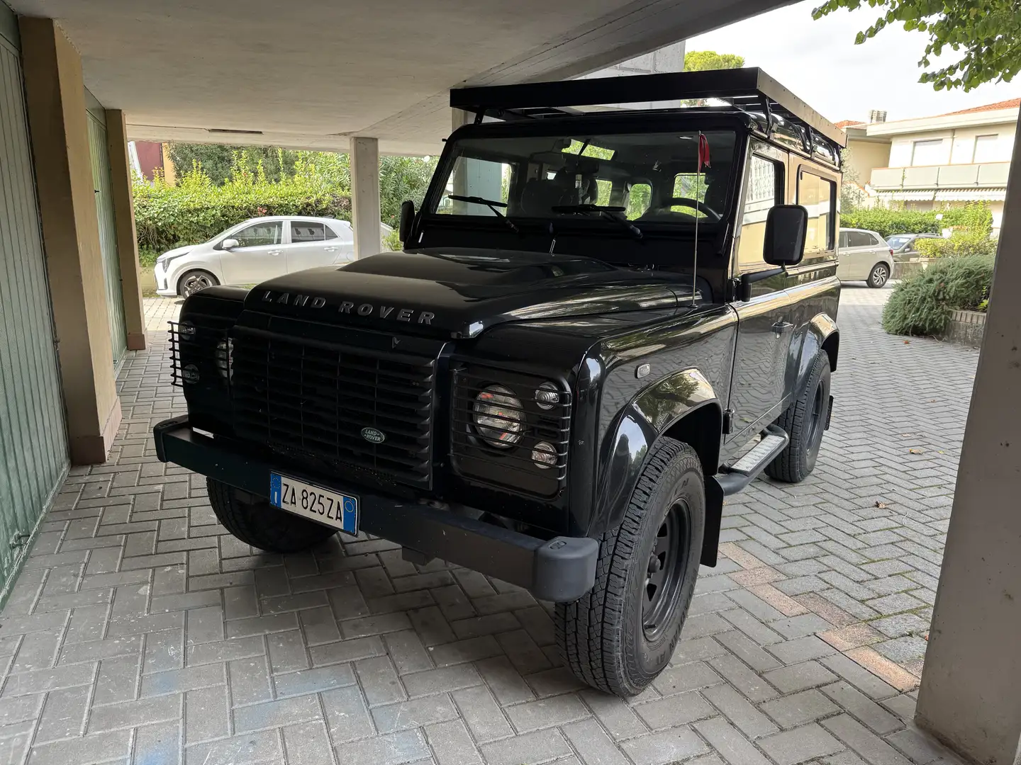Land Rover Defender 90 2.4 td SE SW - 1