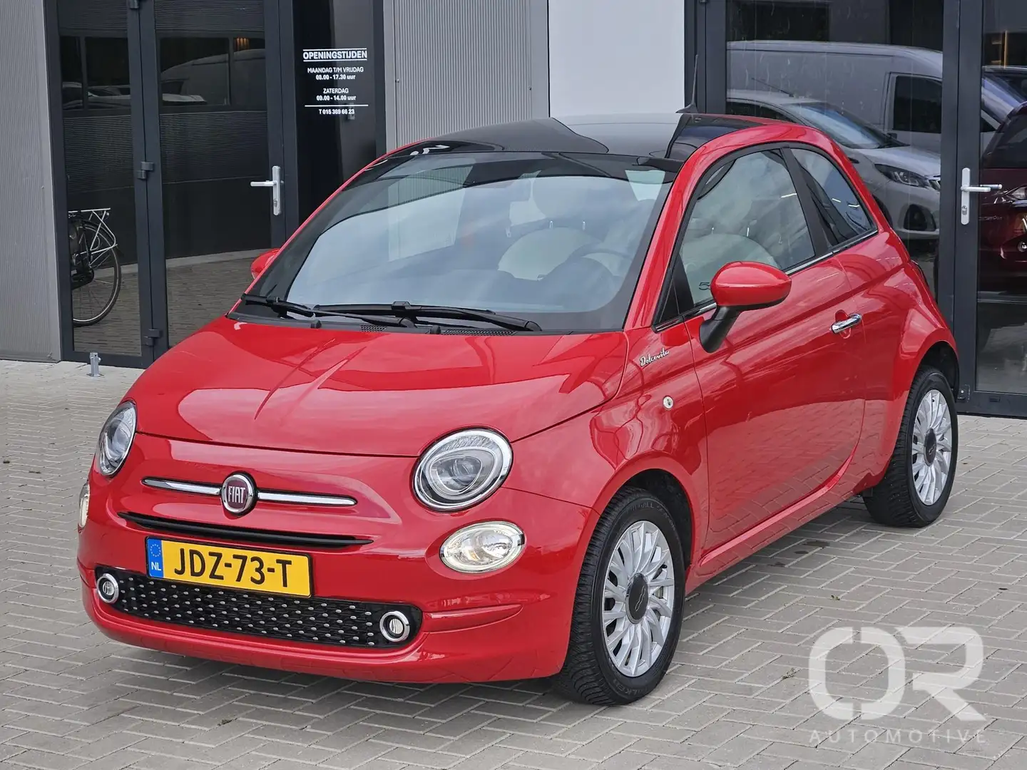 Fiat 500 1.0 Hybrid Dolcevita 6.000km Carplay Pano Rood - 1