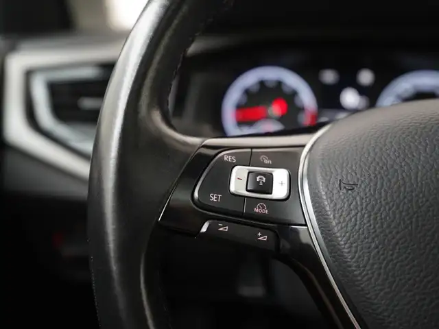 Volkswagen Polo view 7