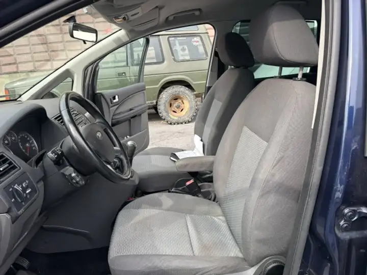 Ford C-Max 2005, foto 6