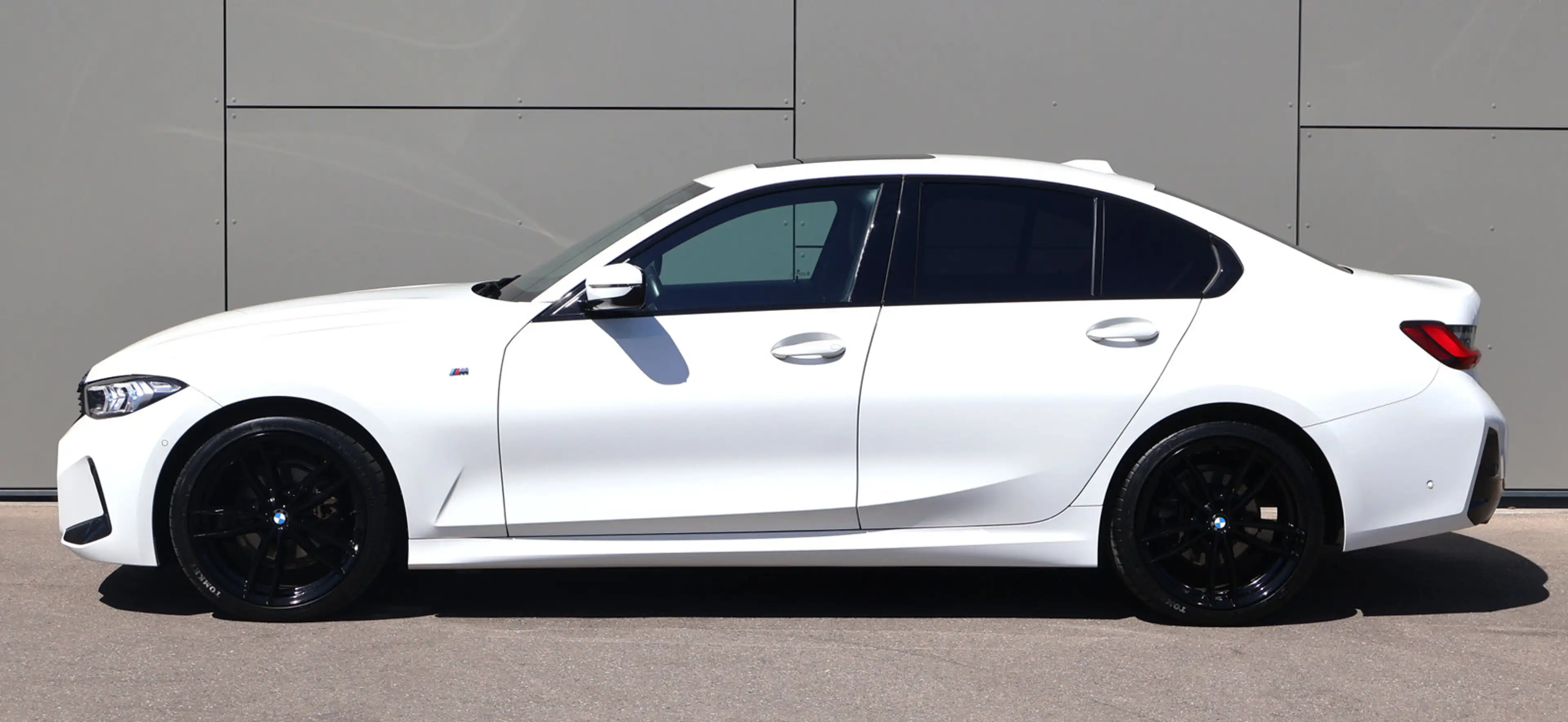 BMW 318 i M SPORT/SHADOW/ WIDES./SCHIEBE./HUD/LED/ACC/AHK — photo 8