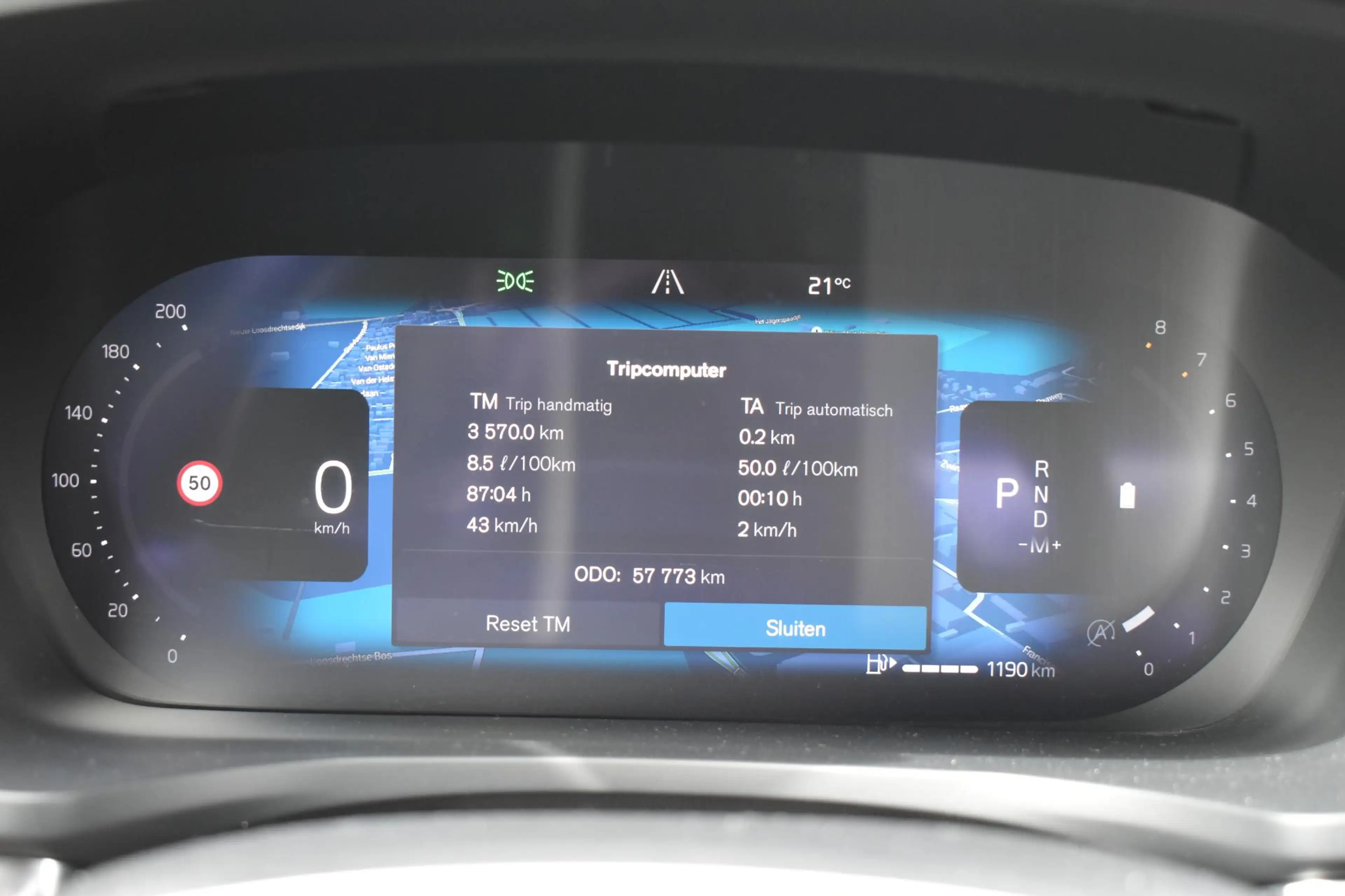 Volvo S60 B4 Plus Dark | Harman Kardon Premium Sound | 20'' — photo 4